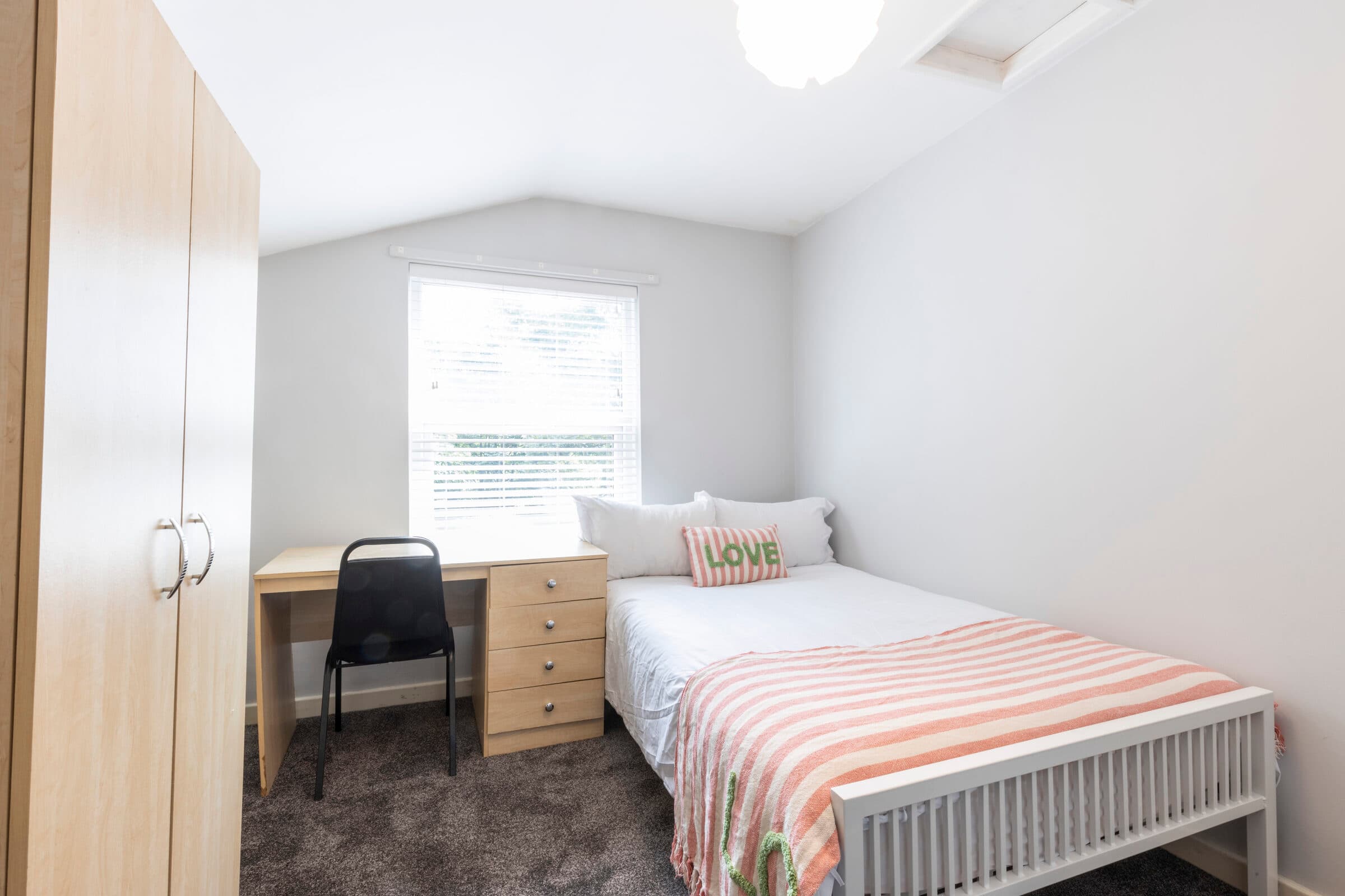 4 Bed House - Lambert Street thumbnail 5