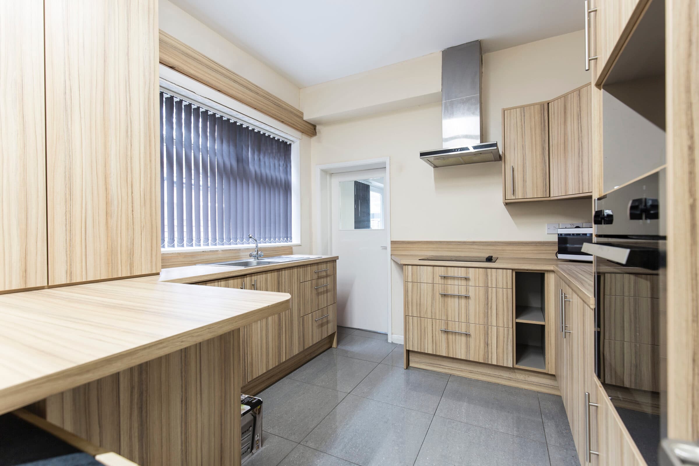 5 Bed House - Lambert Street photo 1