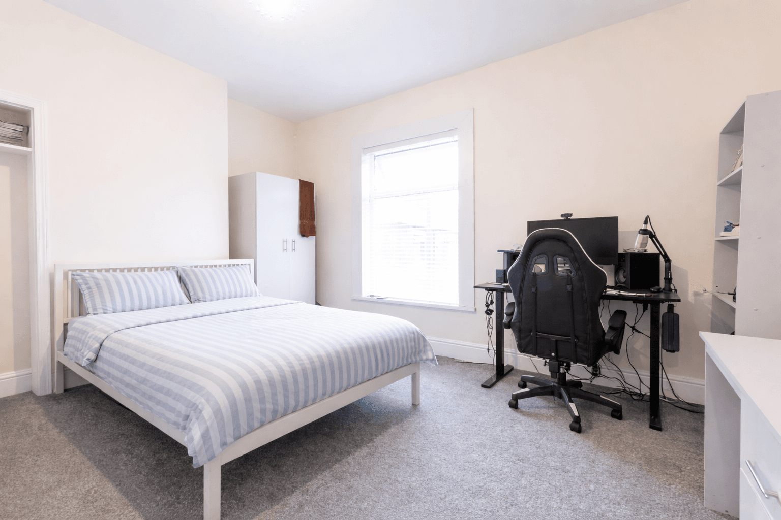 3 Bed House - Haworth Street thumbnail 5