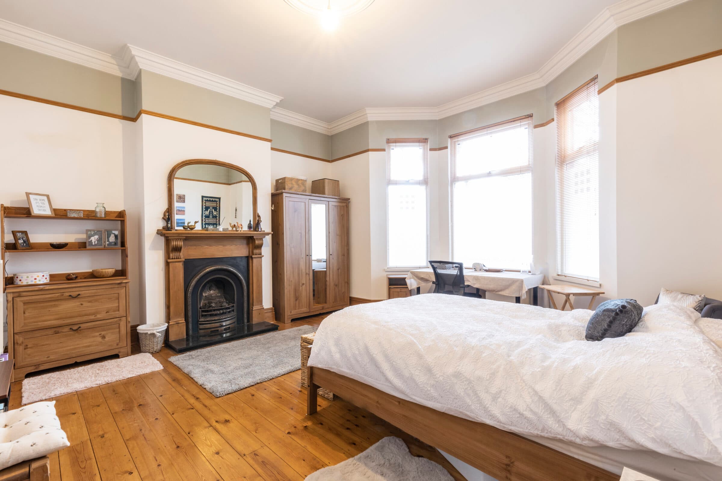 5 Bed House - Wellesley Avenue thumbnail 4