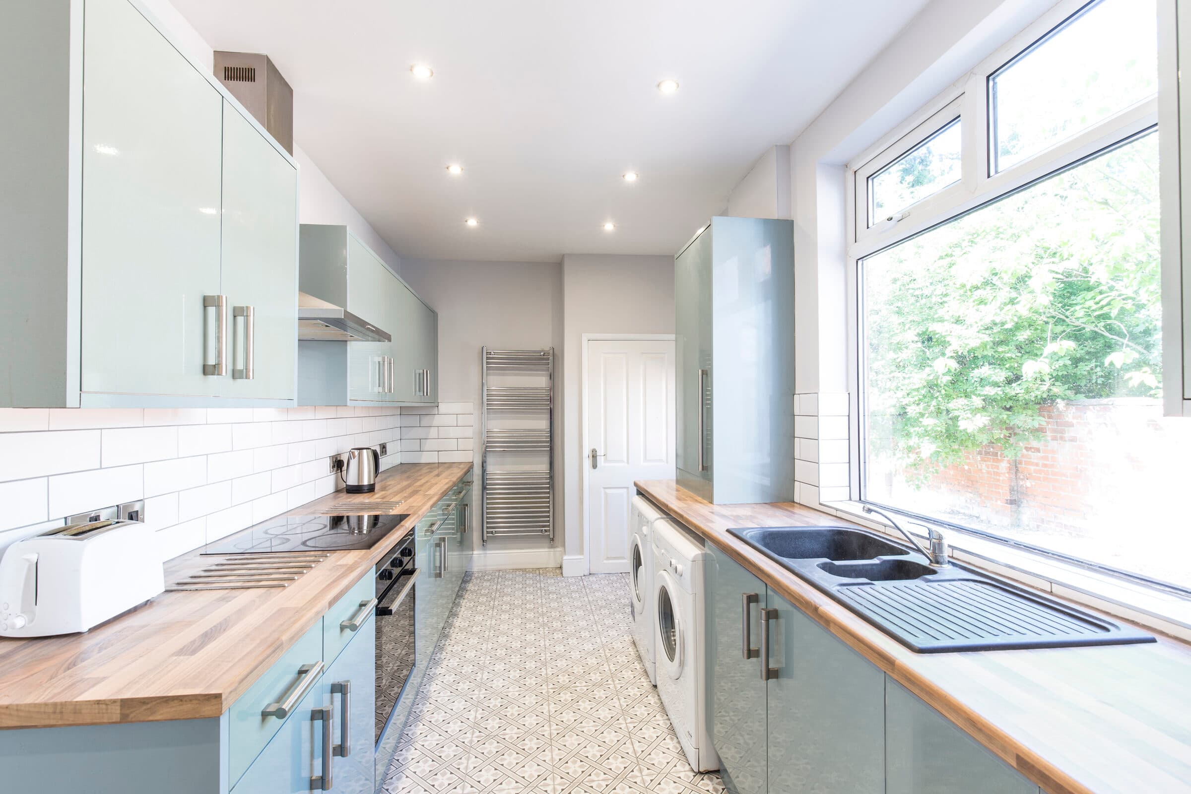 6 Bed House - Wellesley Avenue photo 1