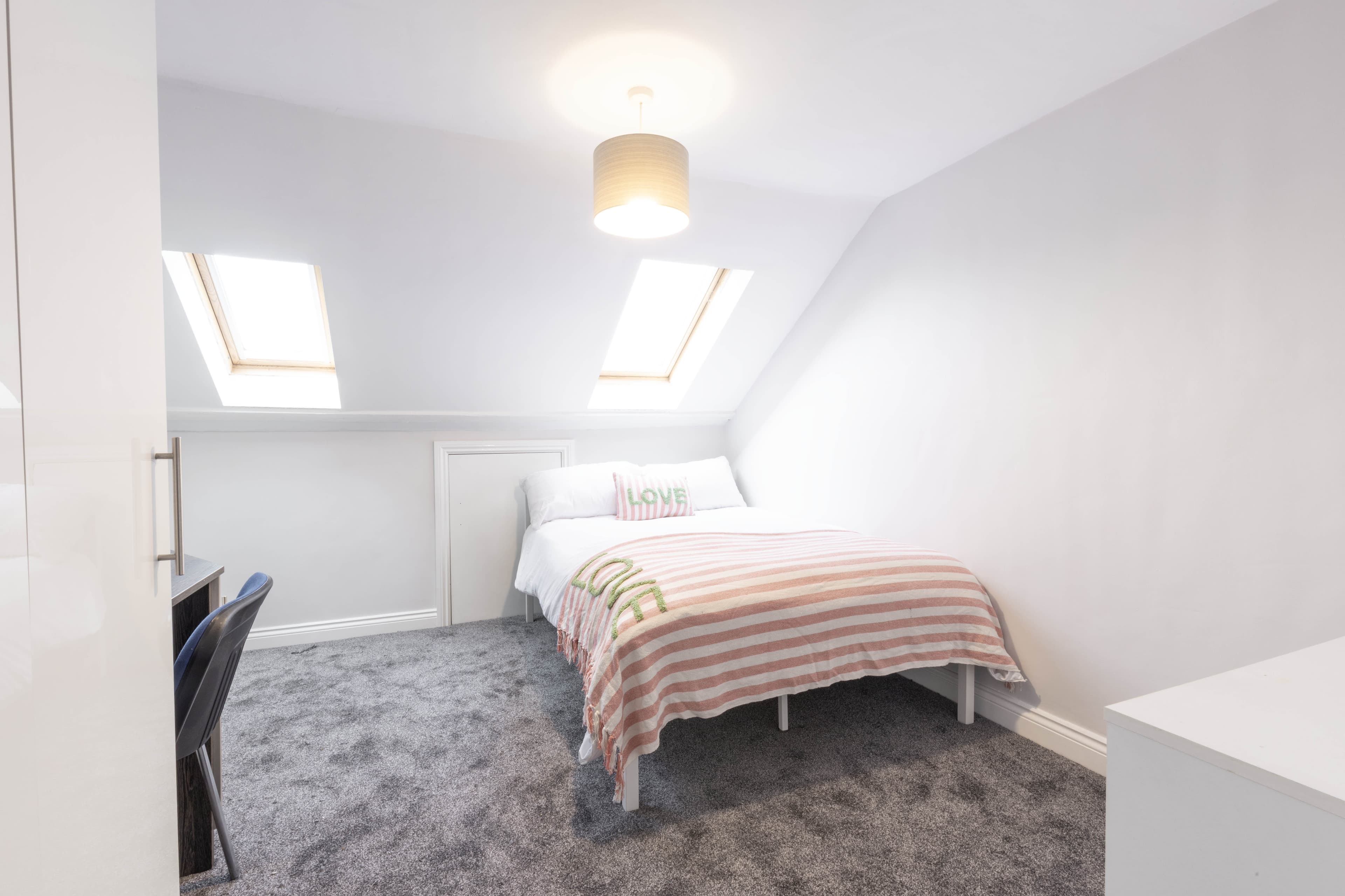 4 Bed House - Haworth Street thumbnail 9