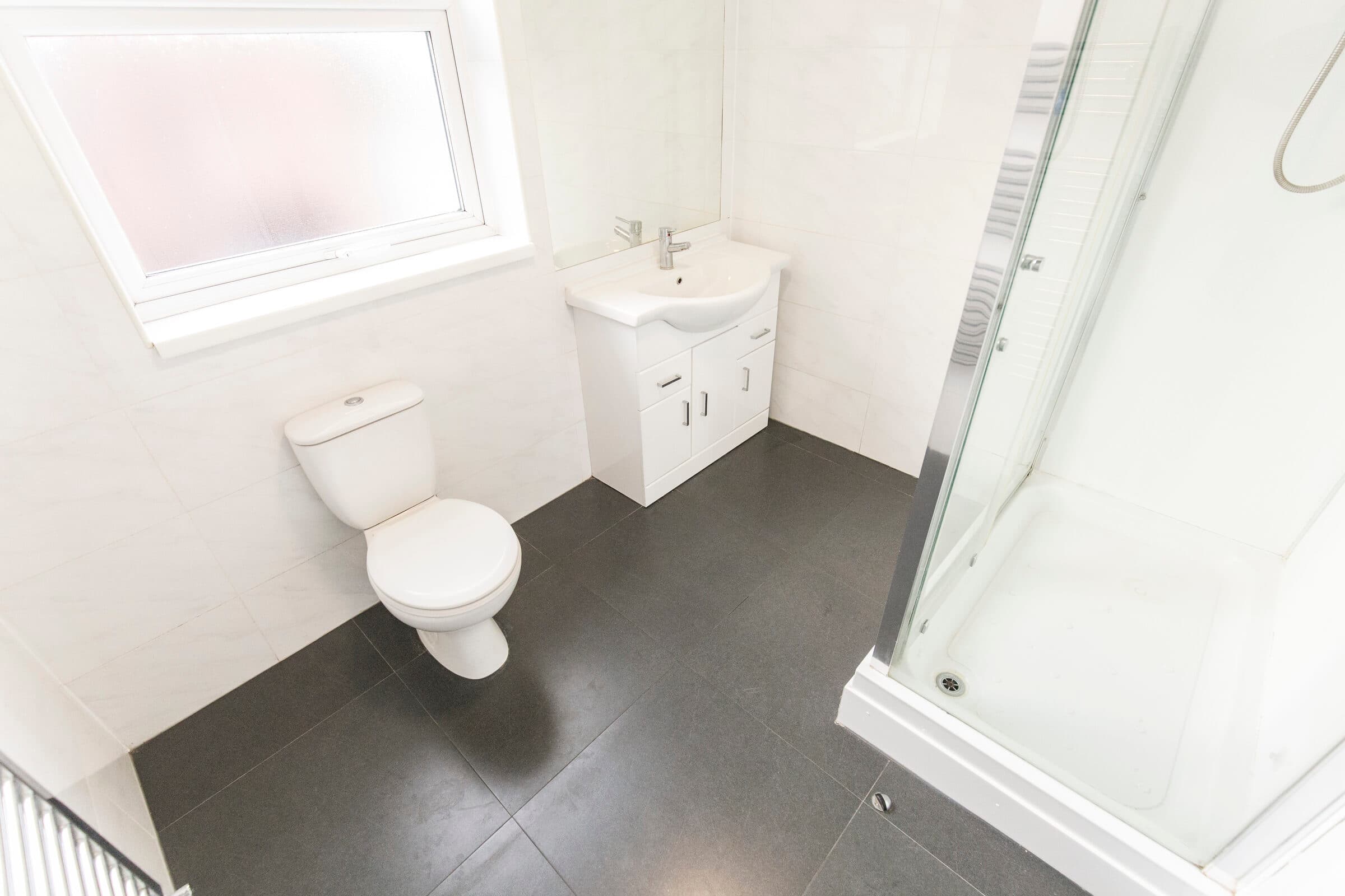 6 Bed House - Wellesley Avenue thumbnail 5