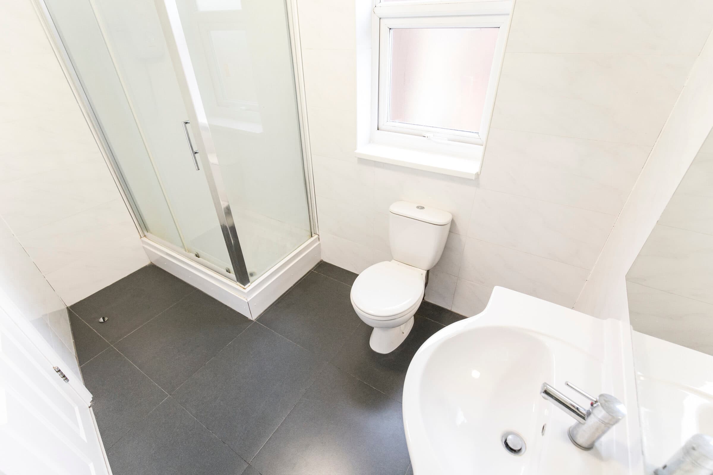 6 Bed House - Wellesley Avenue thumbnail 8