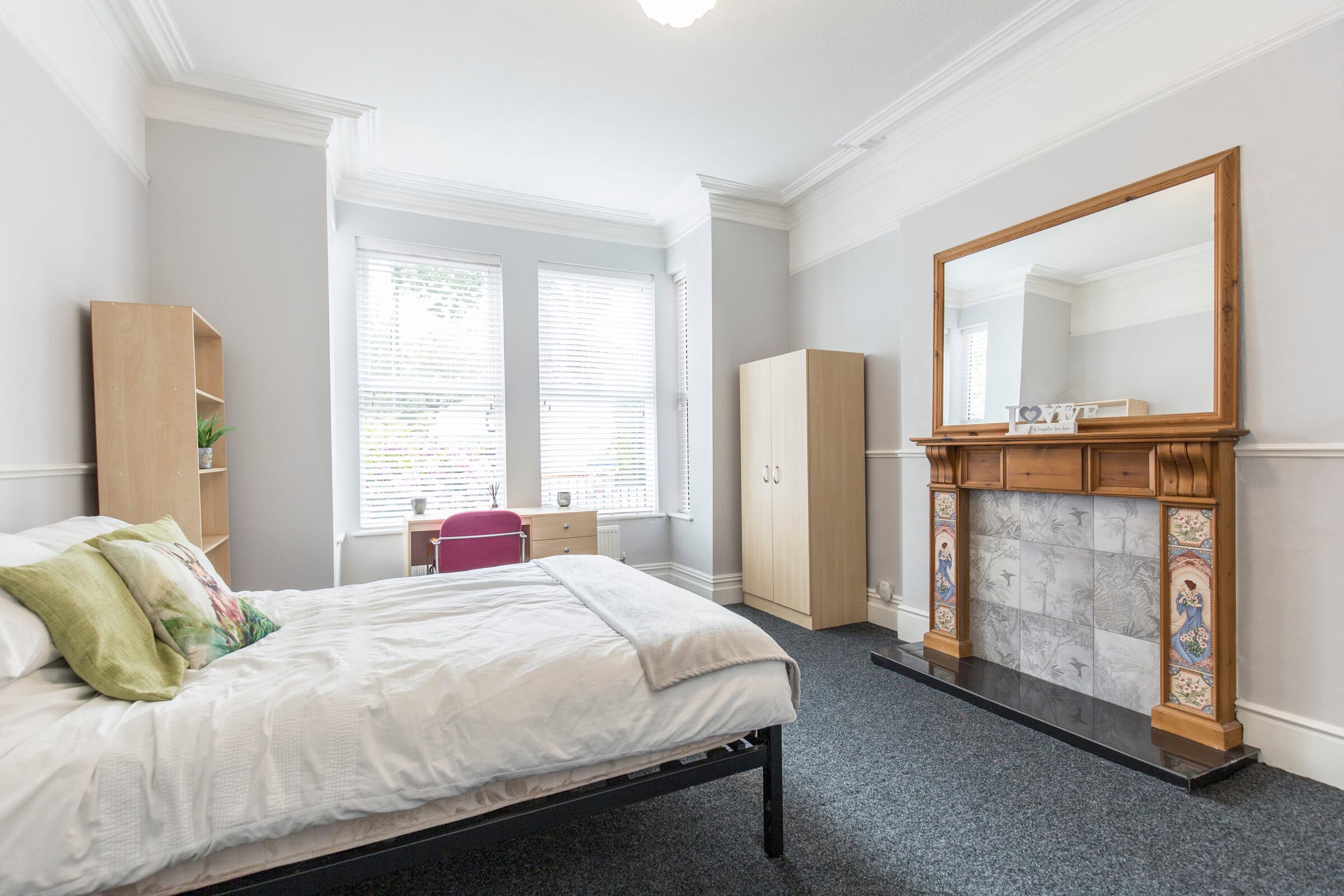 6 Bed House - Wellesley Avenue thumbnail 3