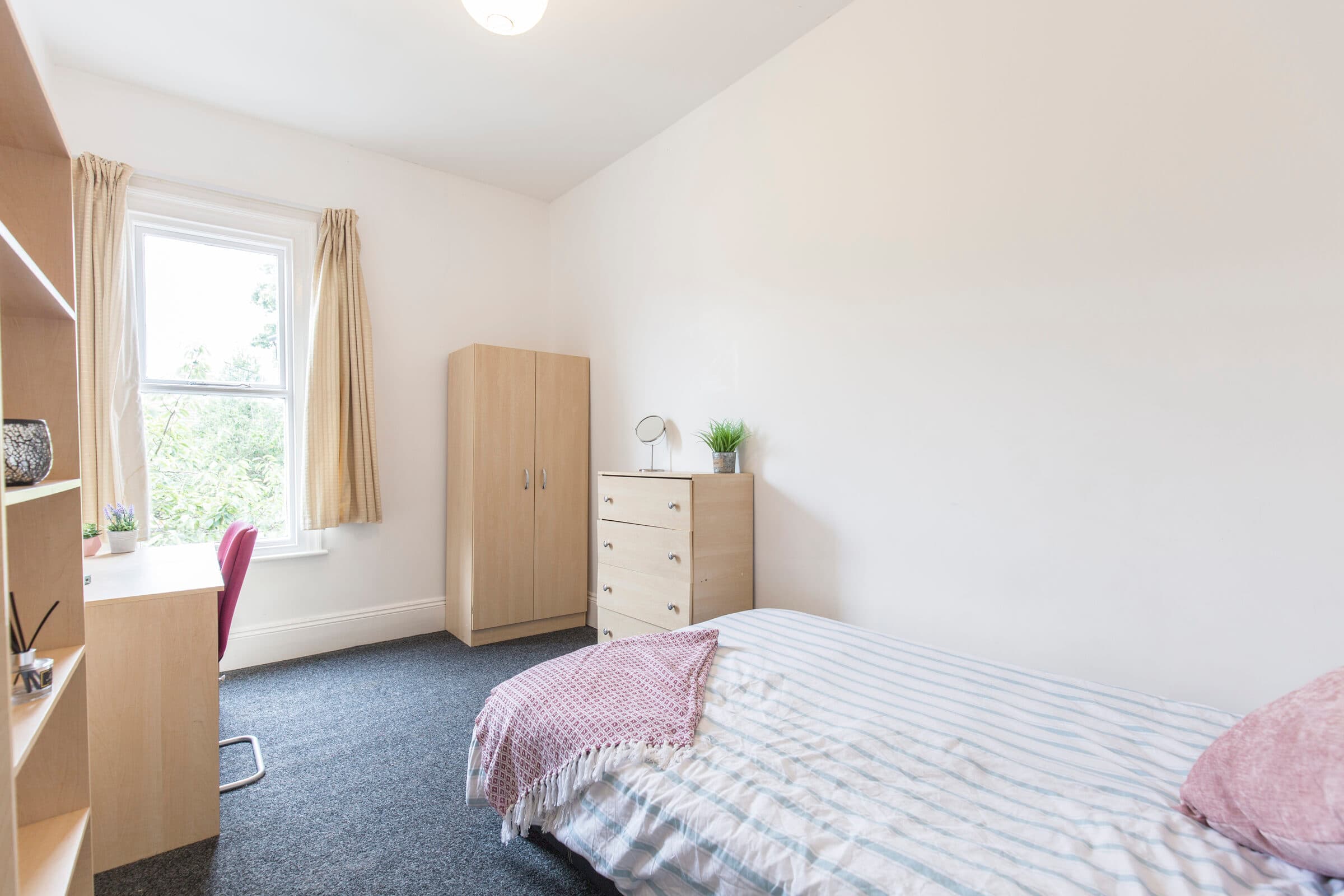 6 Bed House - Wellesley Avenue thumbnail 10