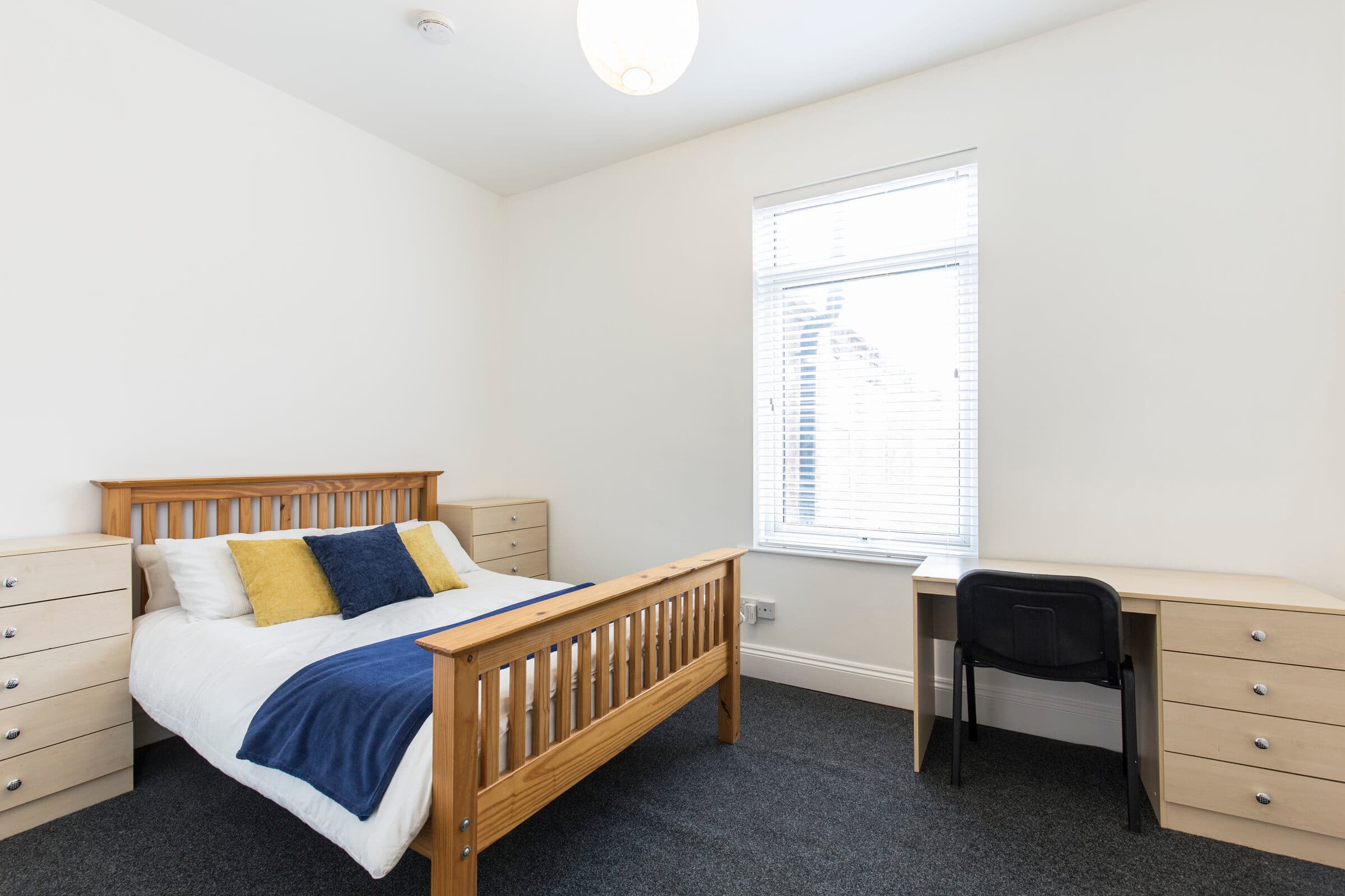 6 Bed House - Wellesley Avenue thumbnail 4