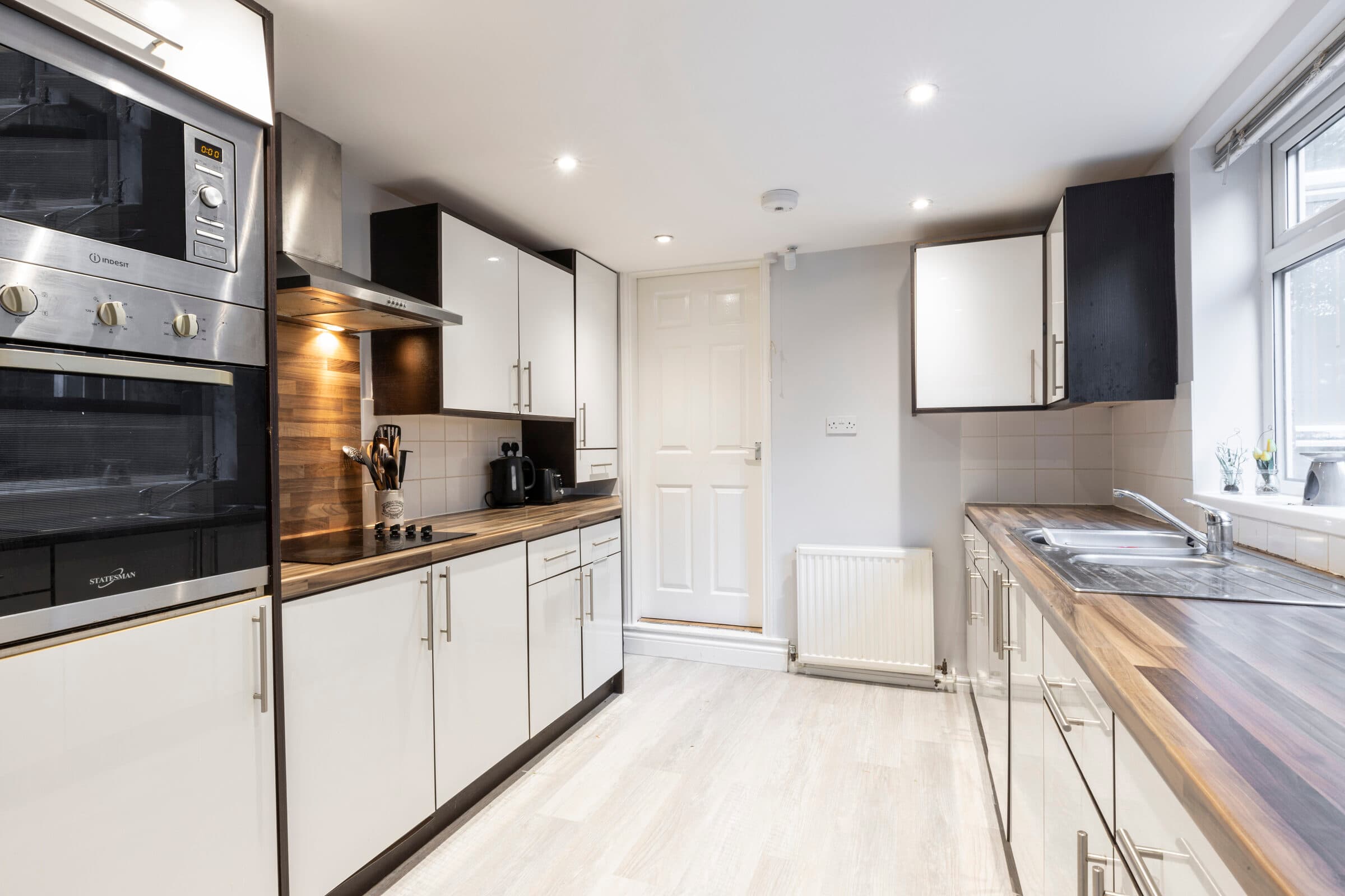 4 Bed House - Haworth Street thumbnail 2