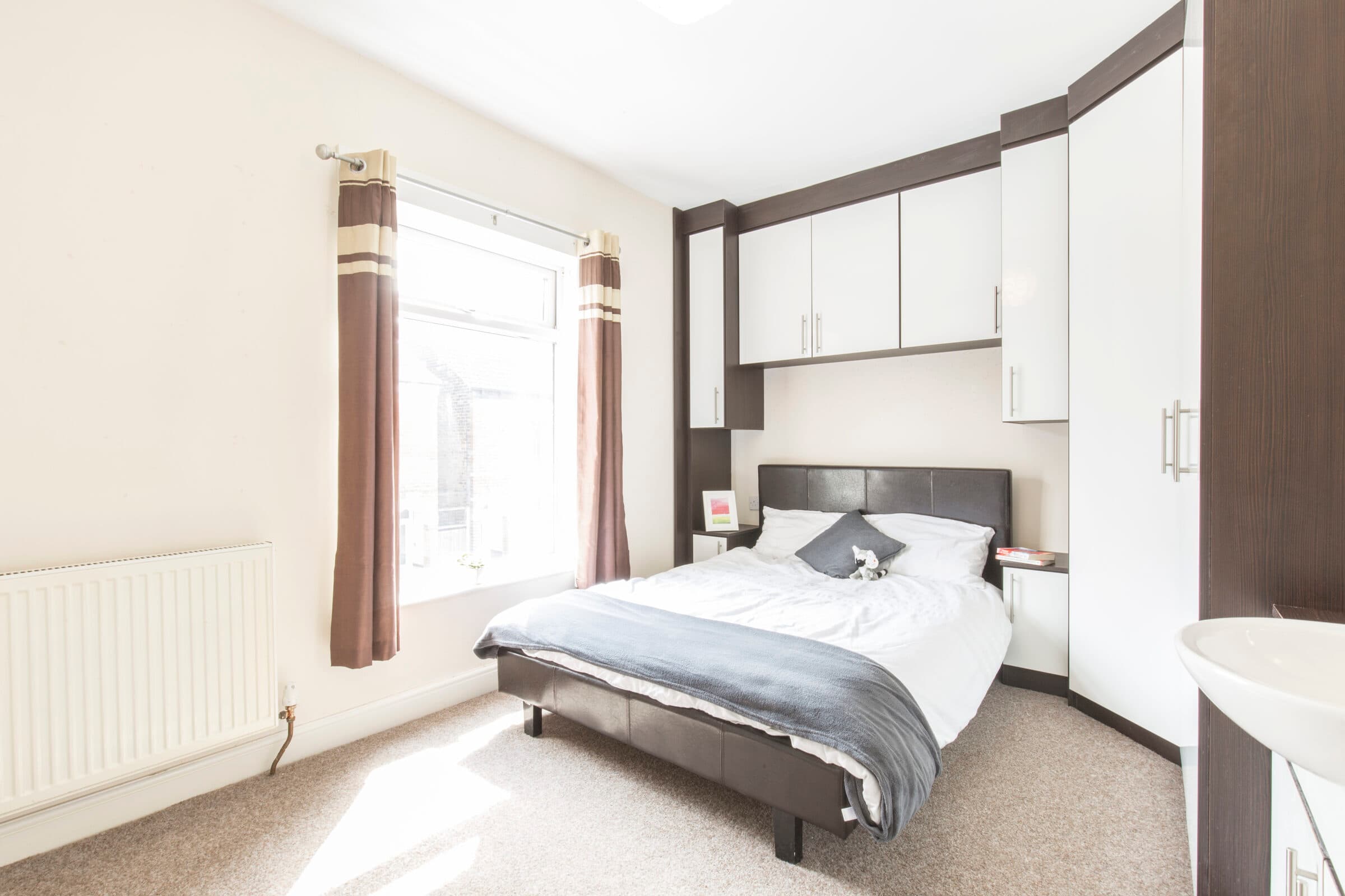 4 Bed House - Haworth Street thumbnail 5