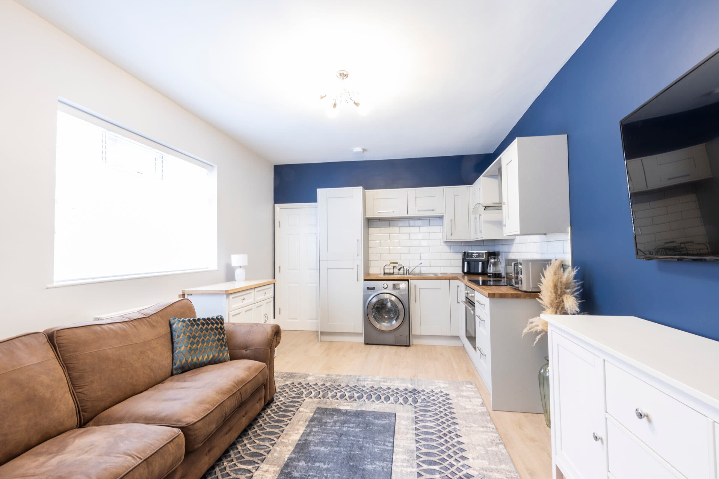 1 Bed Flat - Beresford Avenue, Flat 2