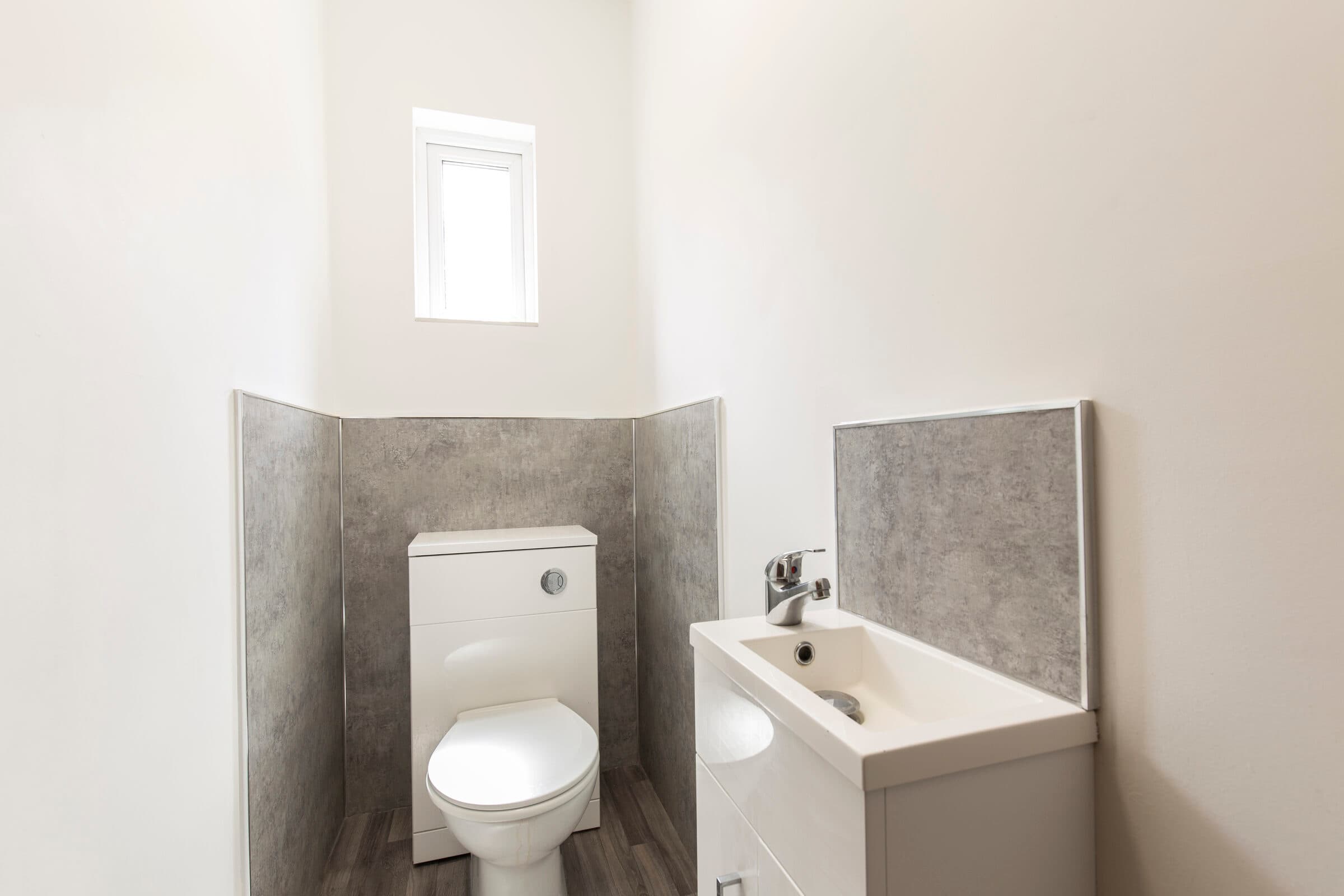 7 Bed House - Beverley Road thumbnail 11