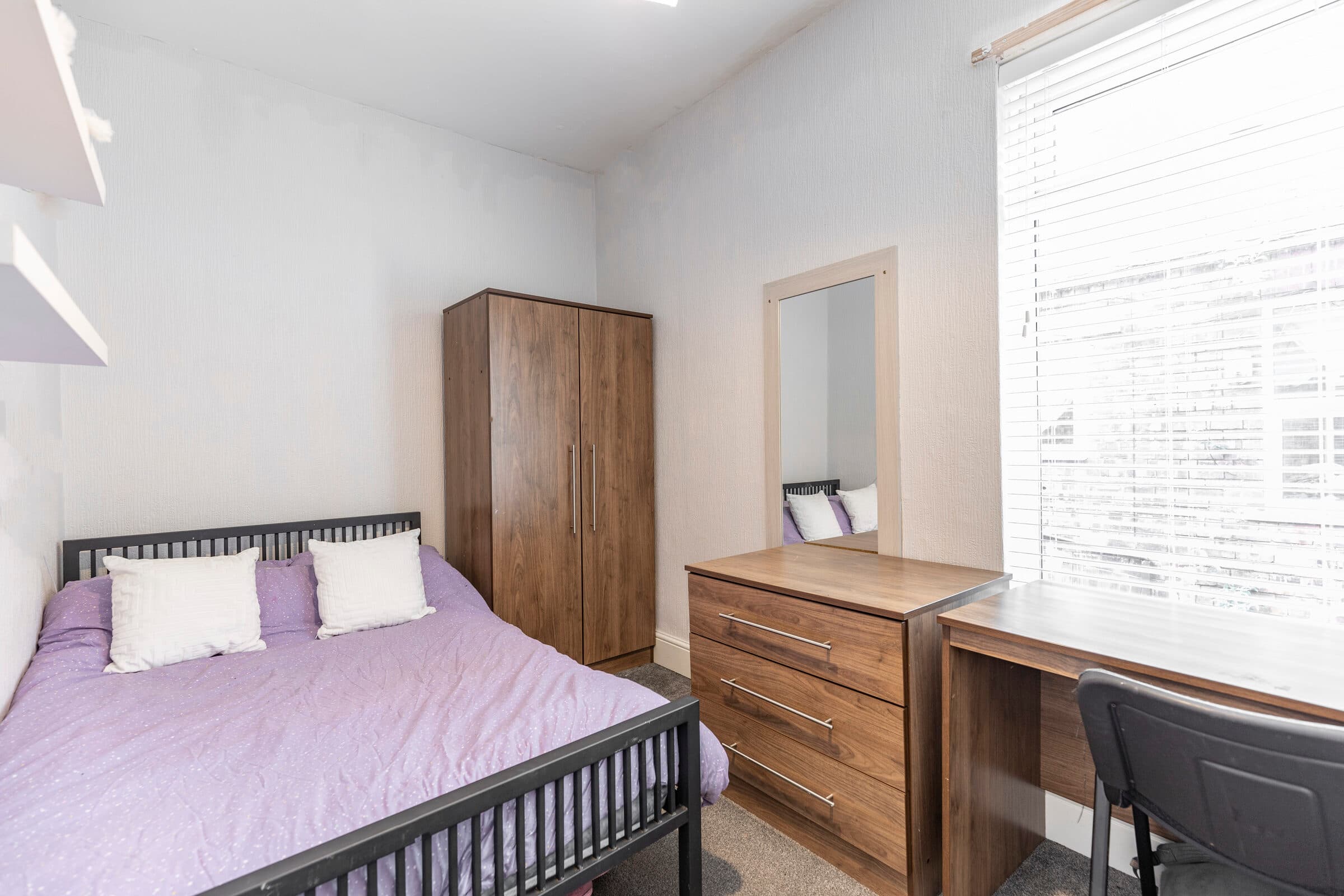 7 Bed House - Beverley Road thumbnail 10