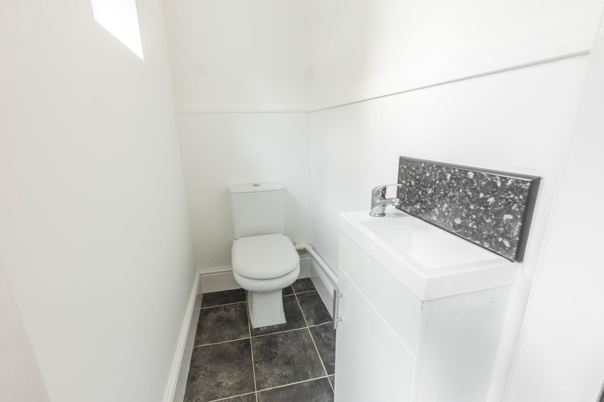 6 Bed House - Beverley Road thumbnail 11