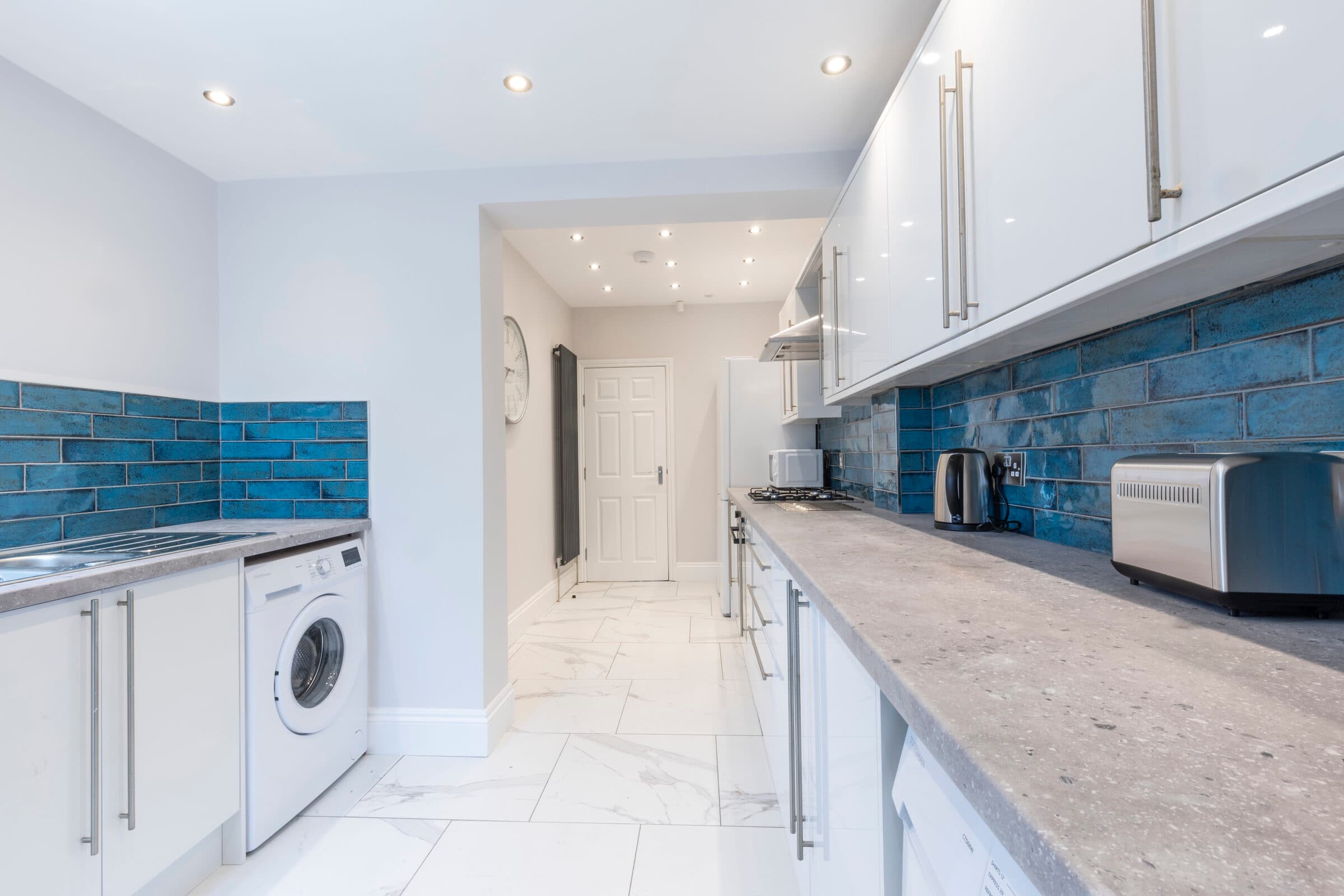 4 Bed House - Heathcote Street thumbnail 2