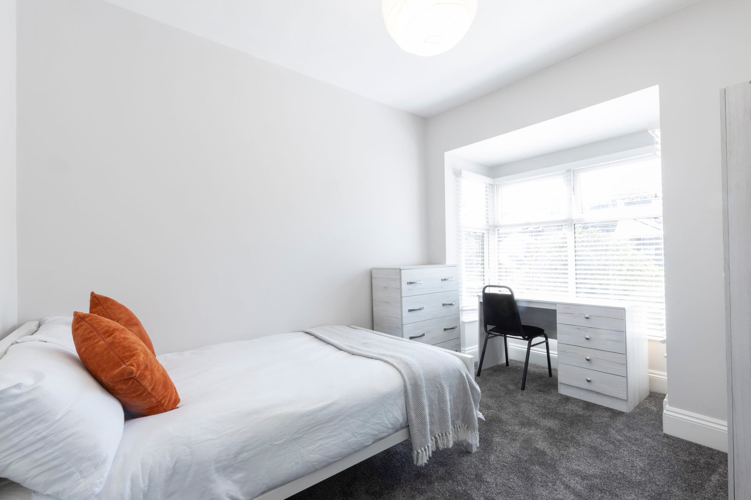 4 Bed House - Heathcote Street thumbnail 4