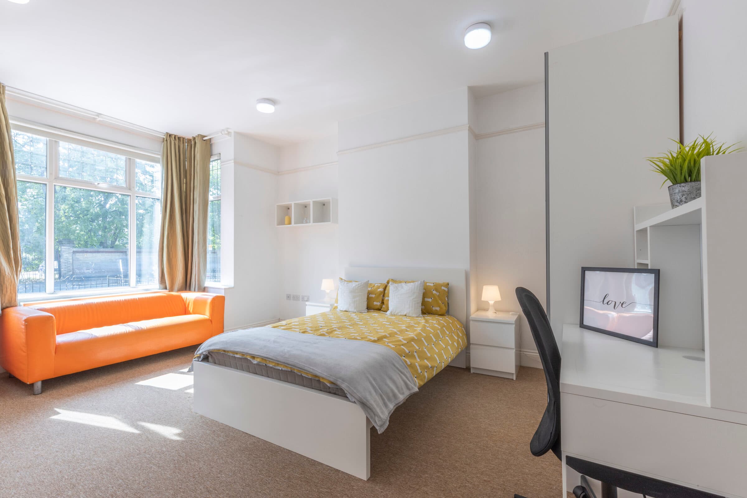 6 Bed House - Beverley Road thumbnail 4