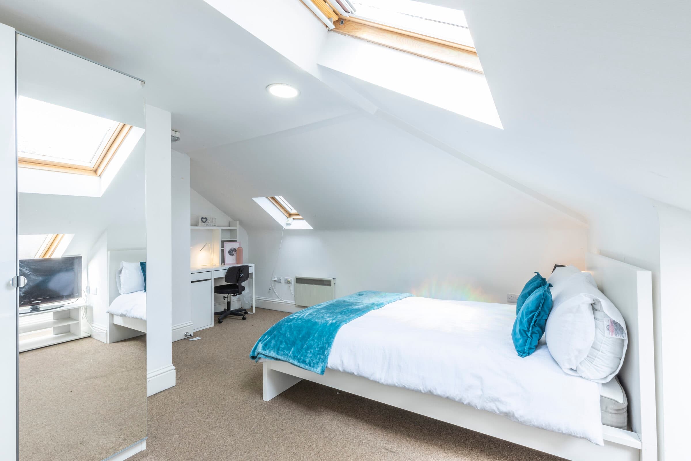 6 Bed House - Beverley Road thumbnail 10