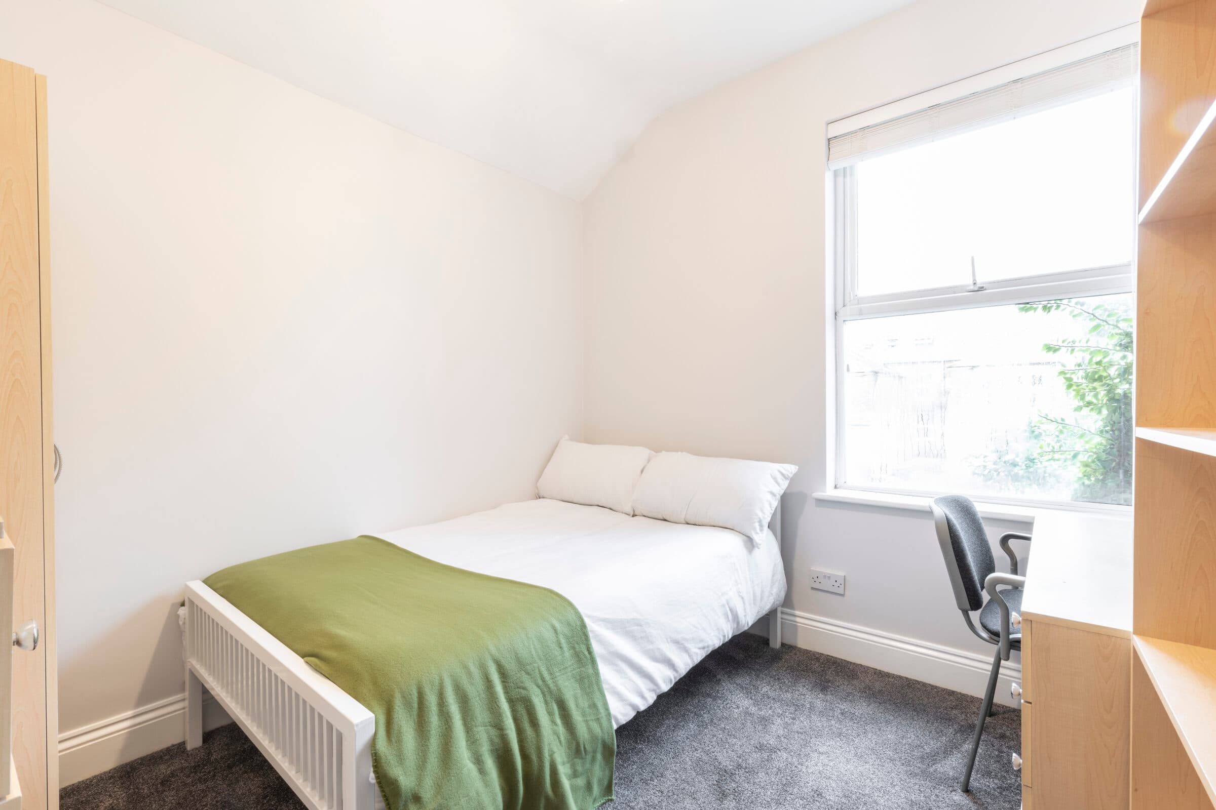 4 Bed House - Heathcote Street thumbnail 7