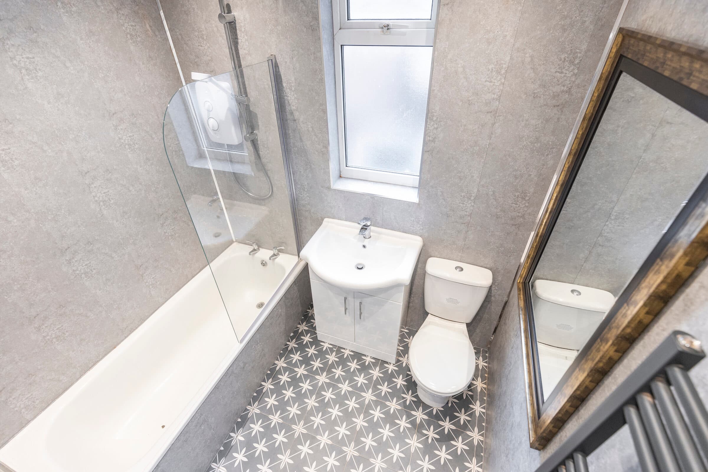 4 Bed House - Heathcote Street thumbnail 6