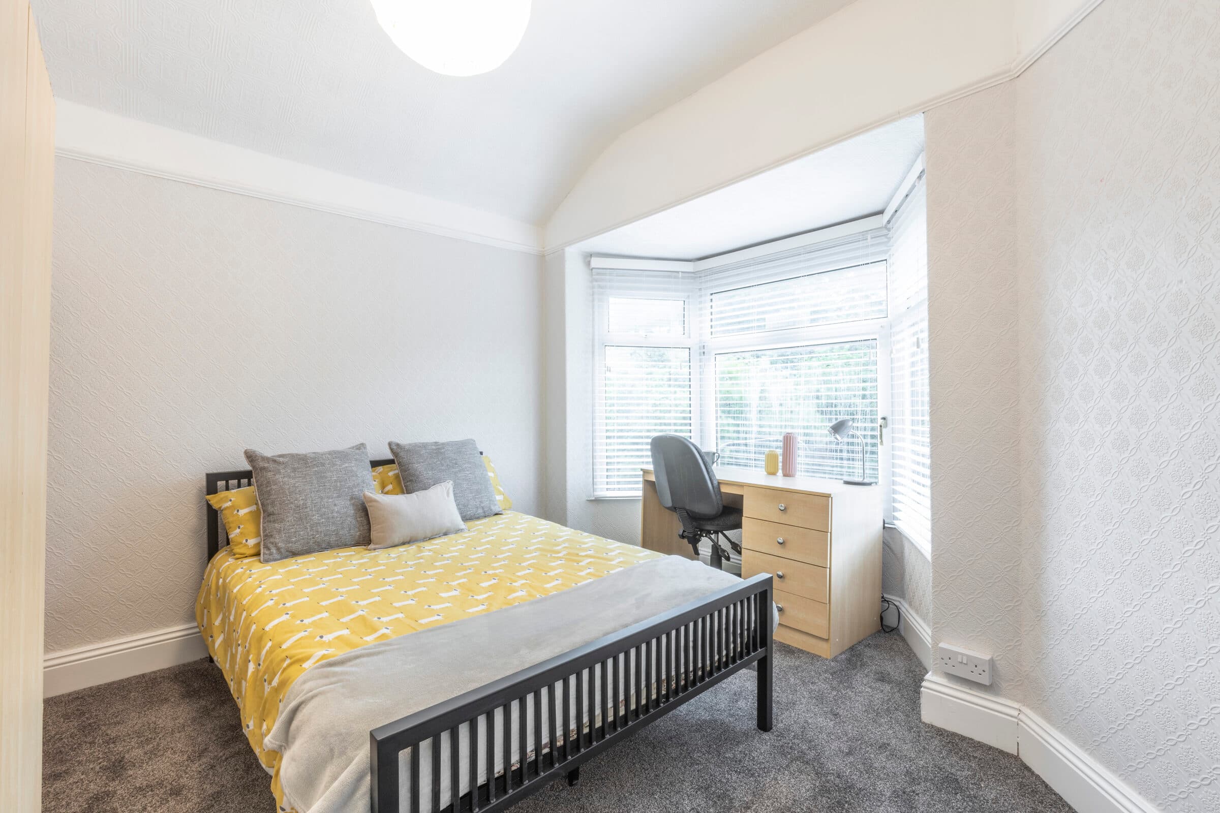 7 Bed House - Fitzroy Street thumbnail 6