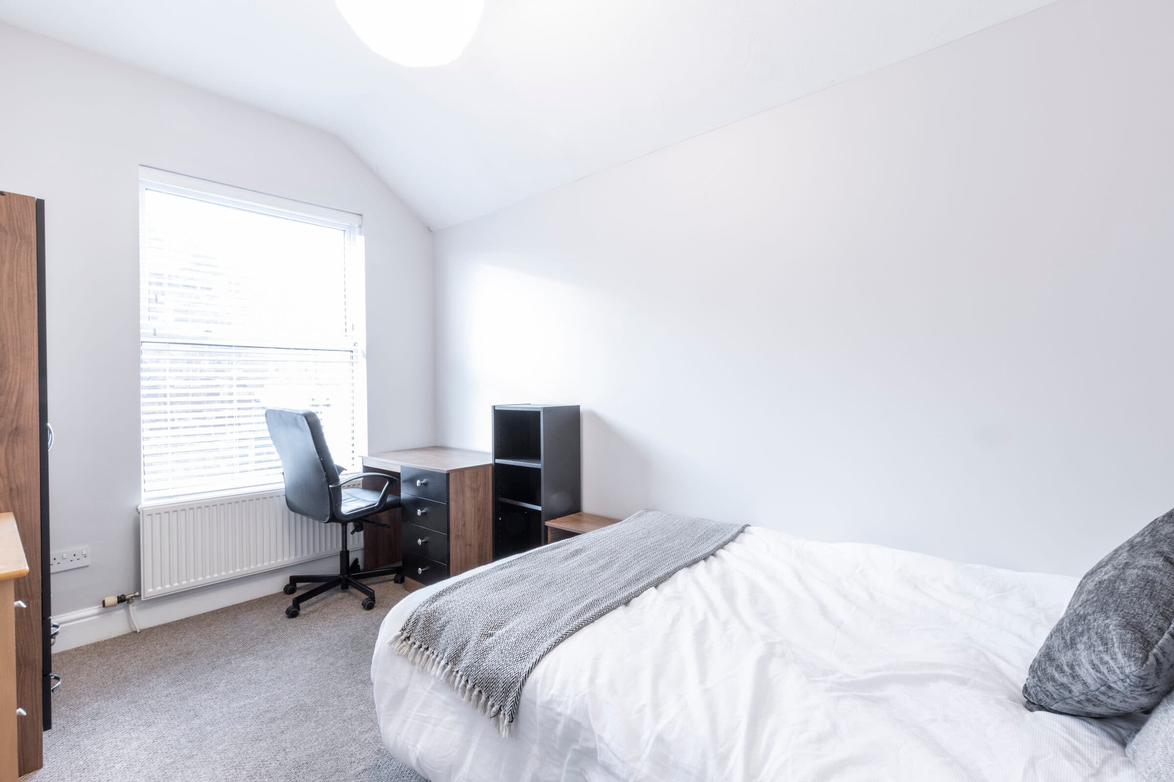 4 Bed House - Exmouth Street thumbnail 4