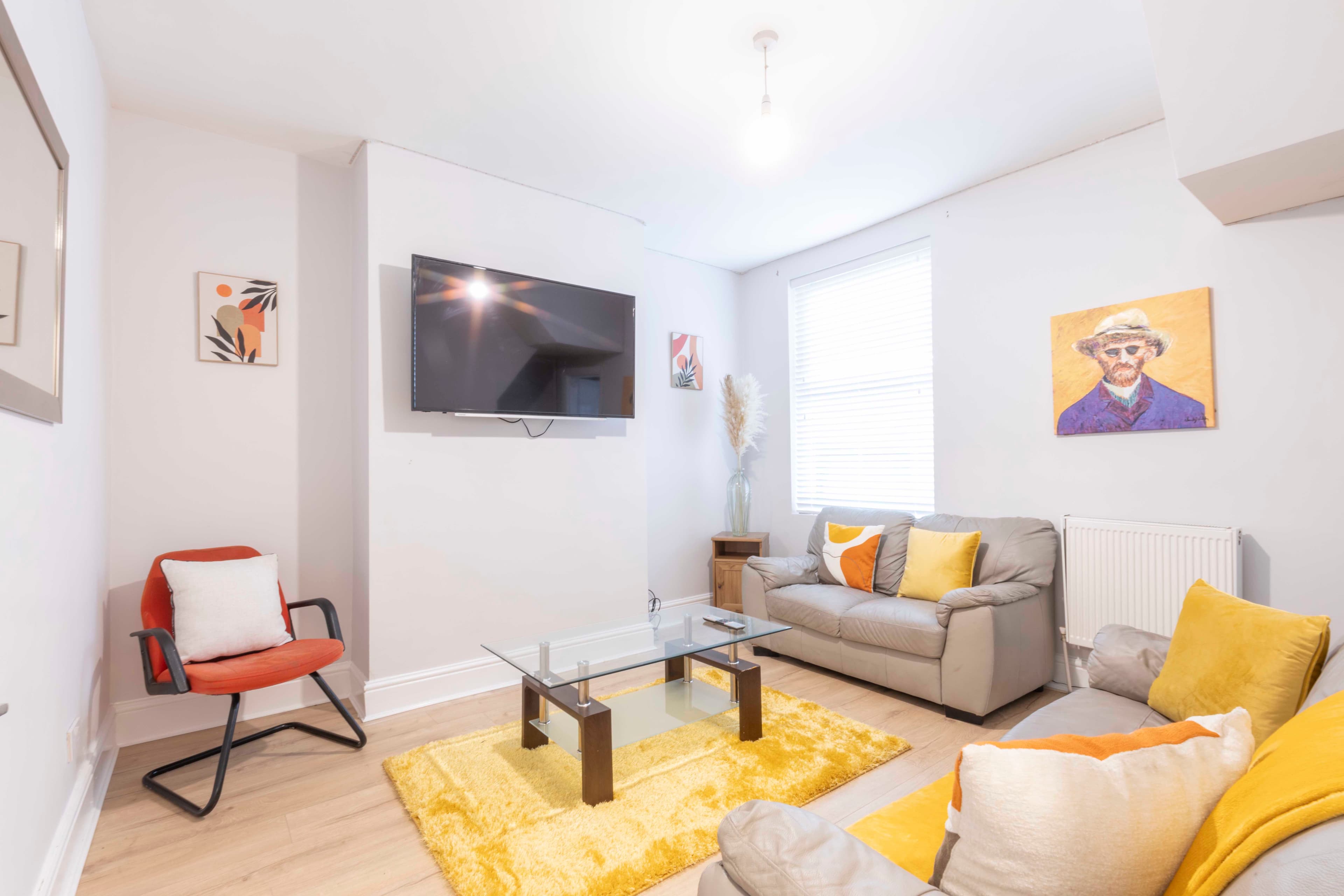 3 Bed House - Tavistock Street photo 1