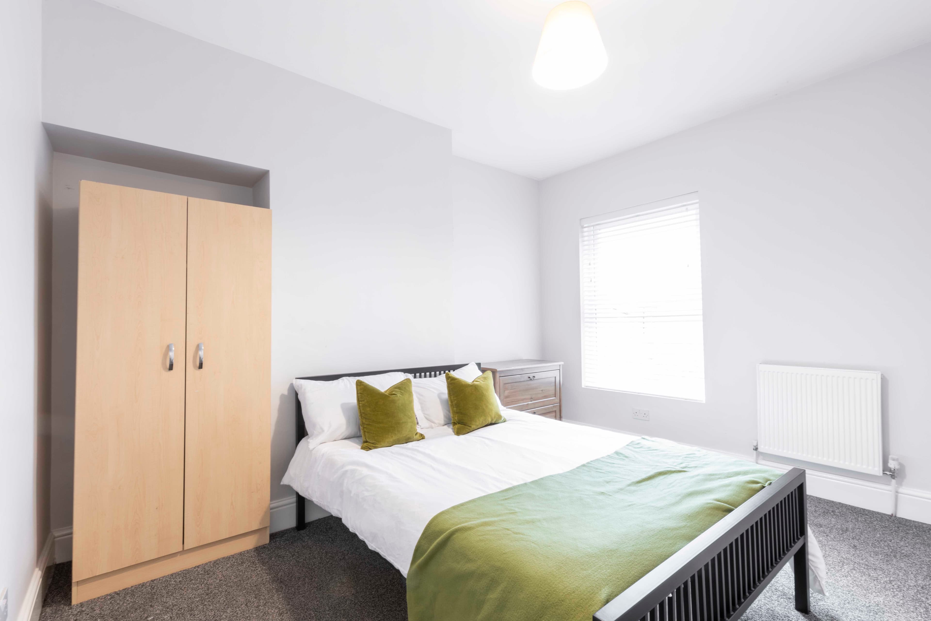 3 Bed House - Tavistock Street thumbnail 5