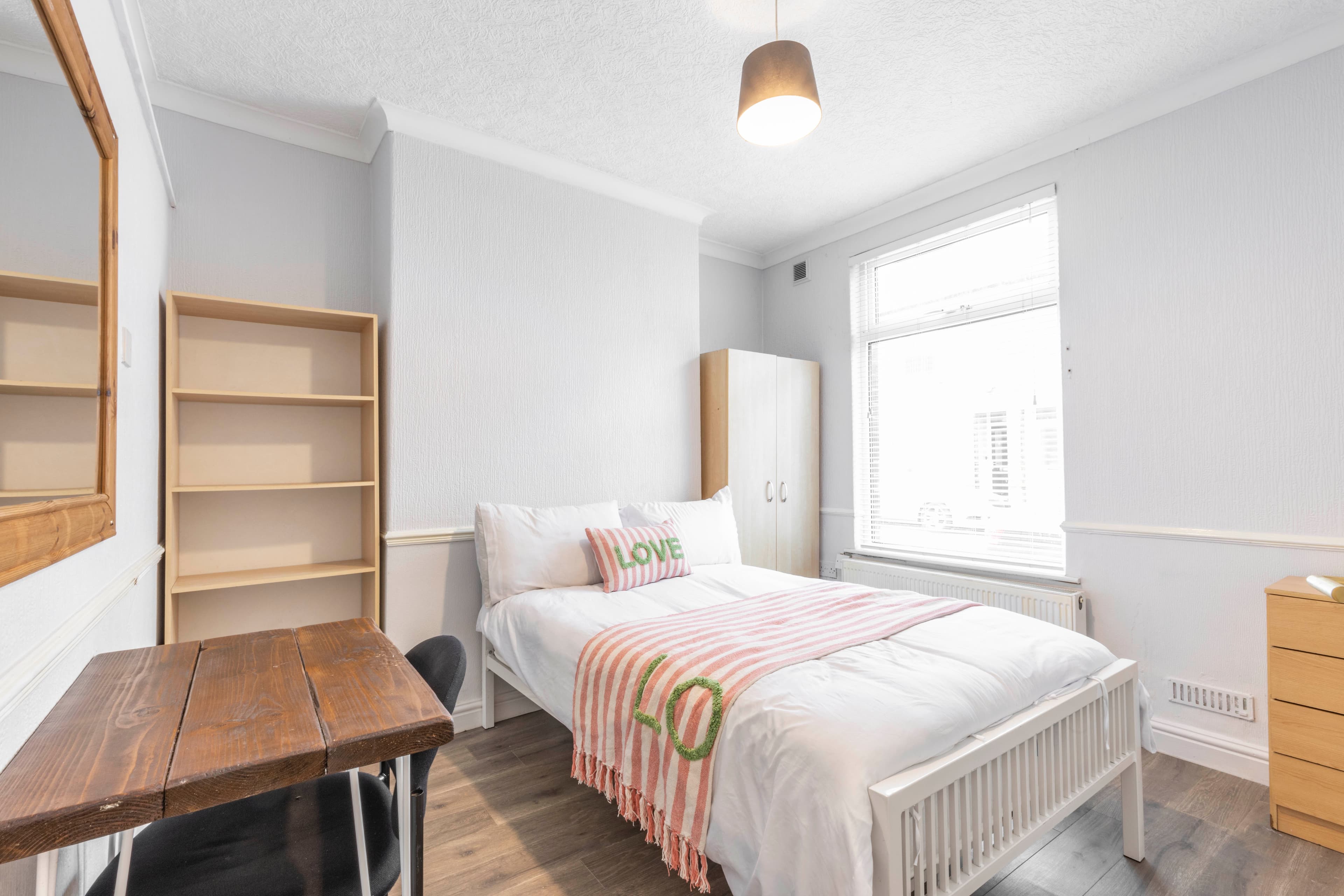 3 Bed House - Blaydes Street thumbnail 4