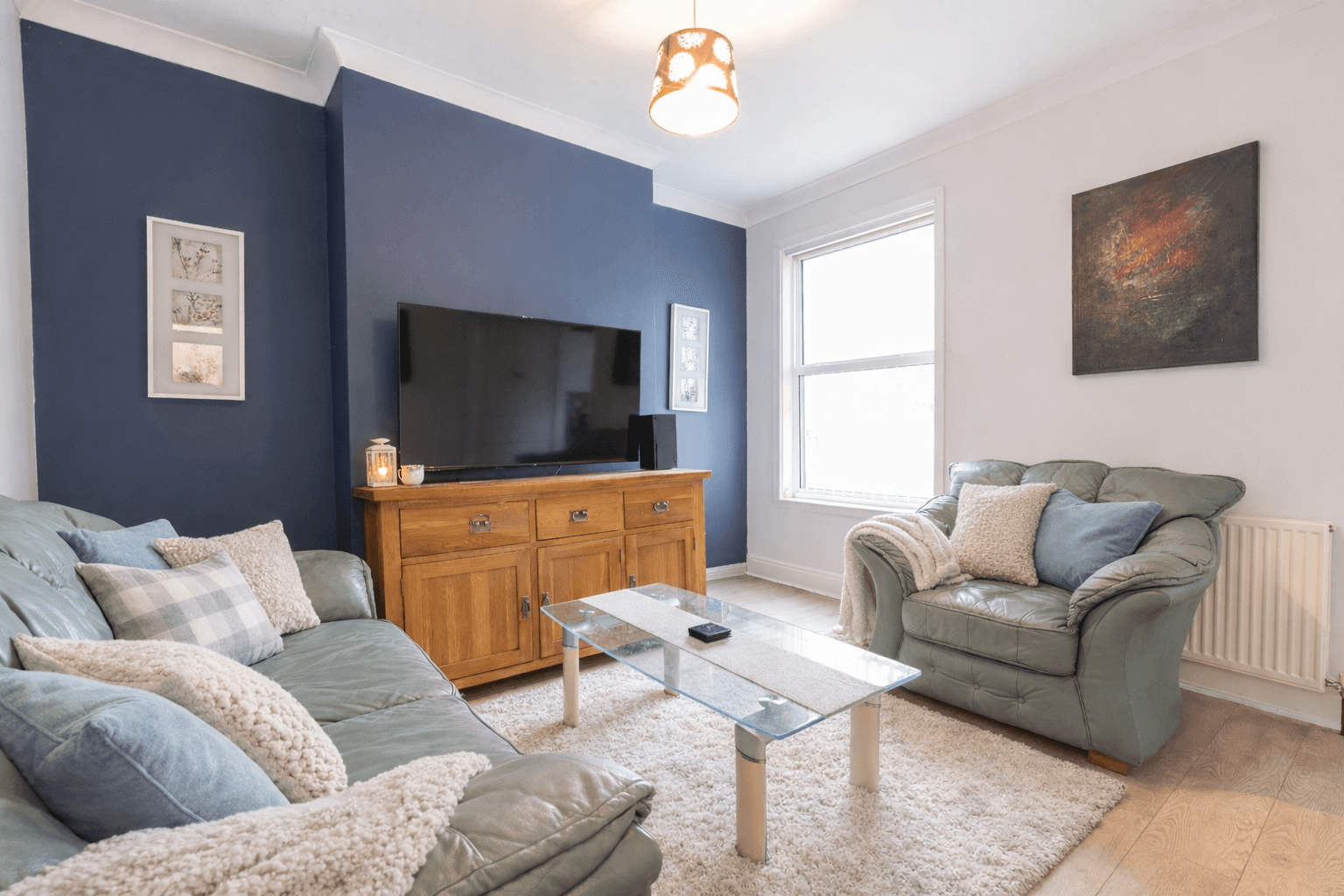 3 Bed House - Blaydes Street thumbnail 2