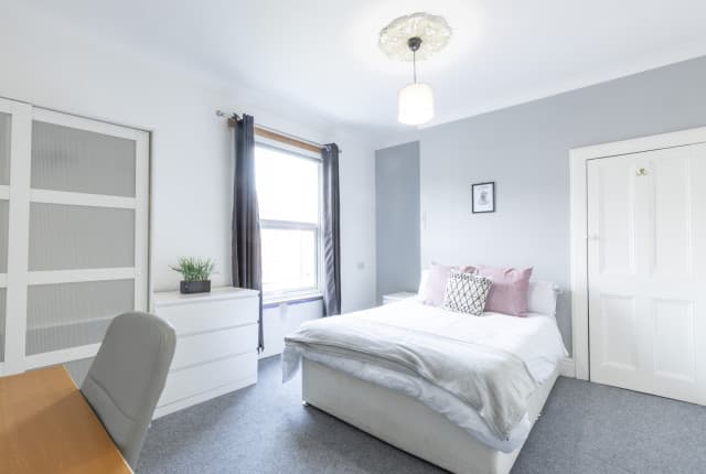 3 Bed House - Blaydes Street thumbnail 5