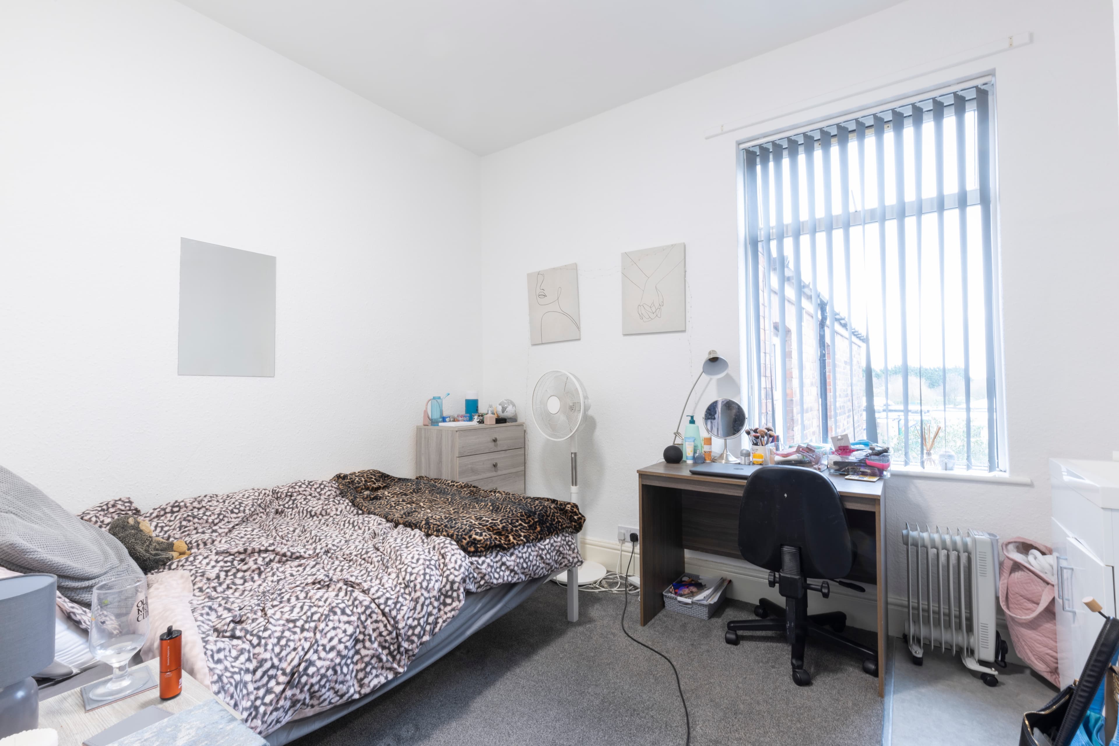 6 Bed House - Beresford Avenue thumbnail 7