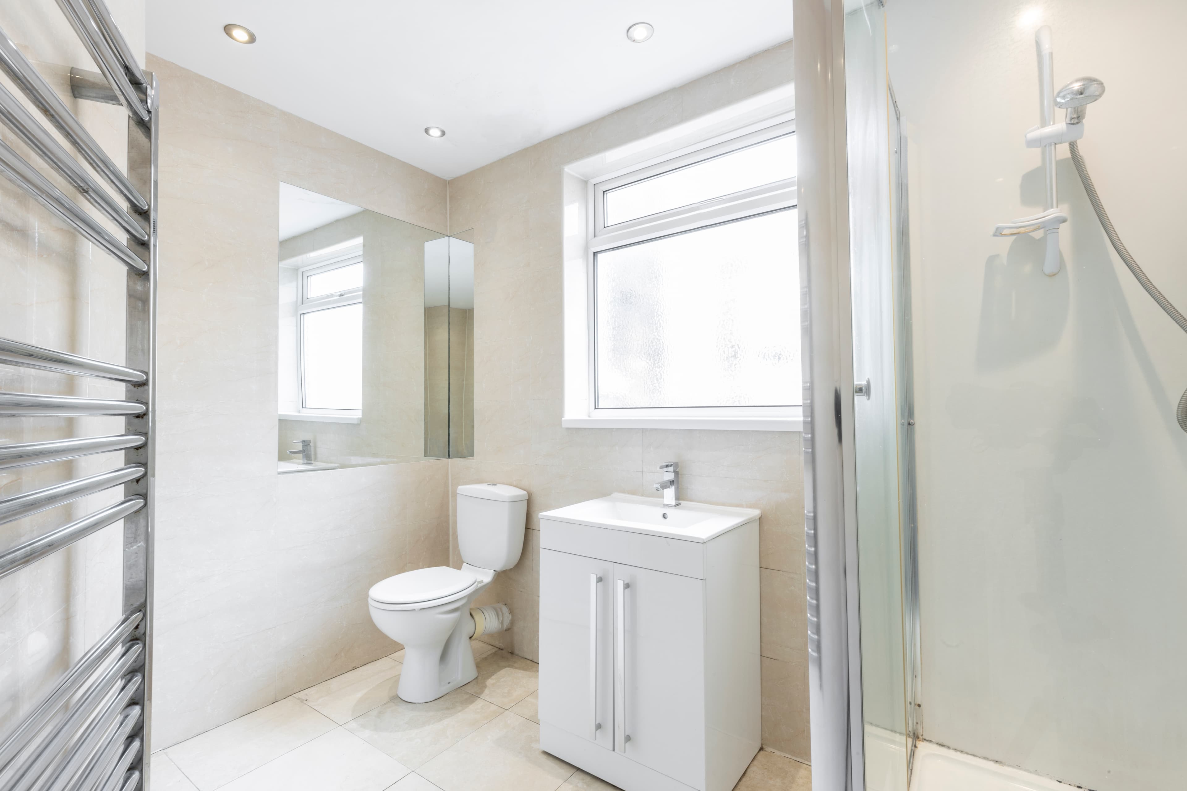 6 Bed House - Beresford Avenue thumbnail 8