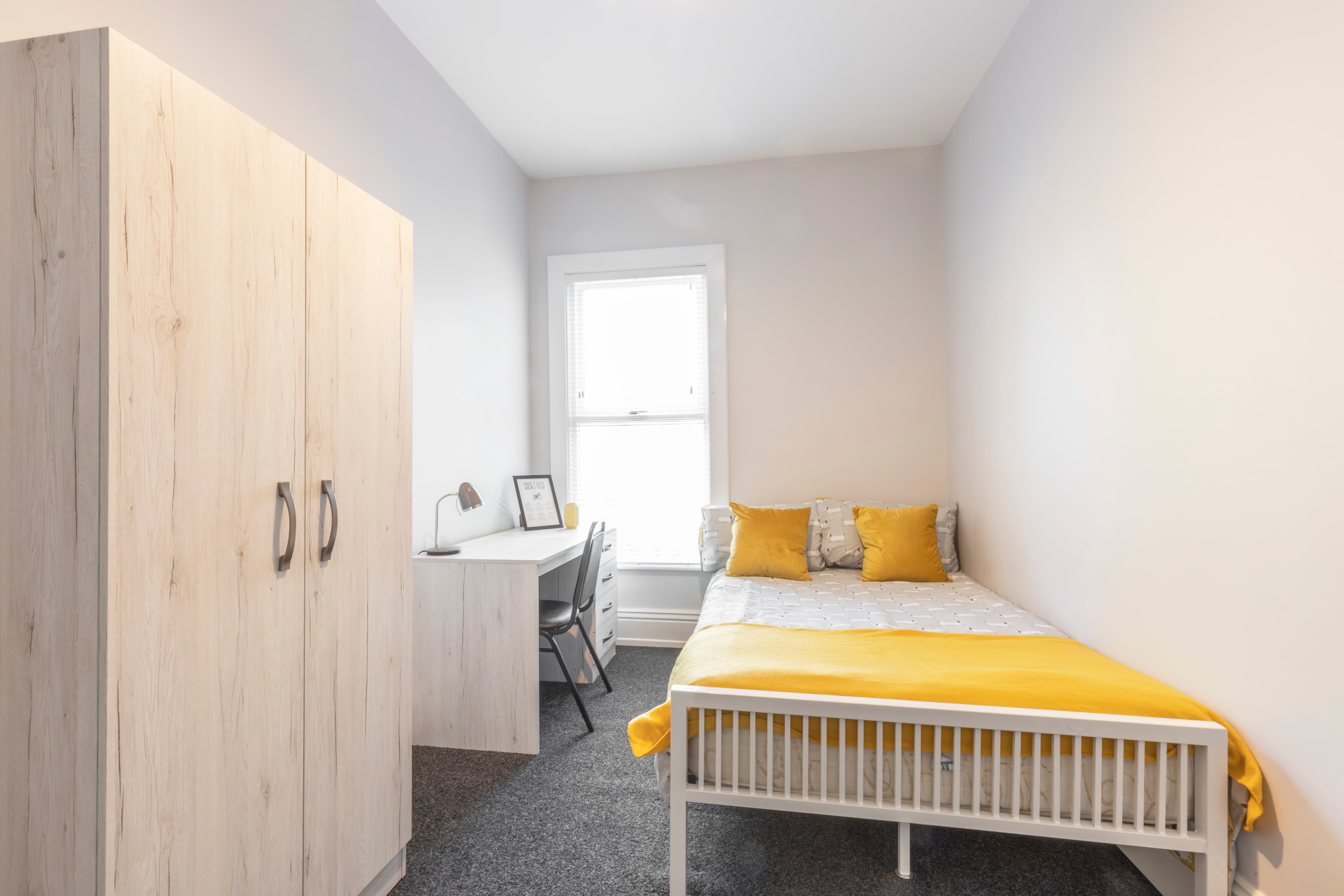 6 Bed House - Beresford Avenue thumbnail 10