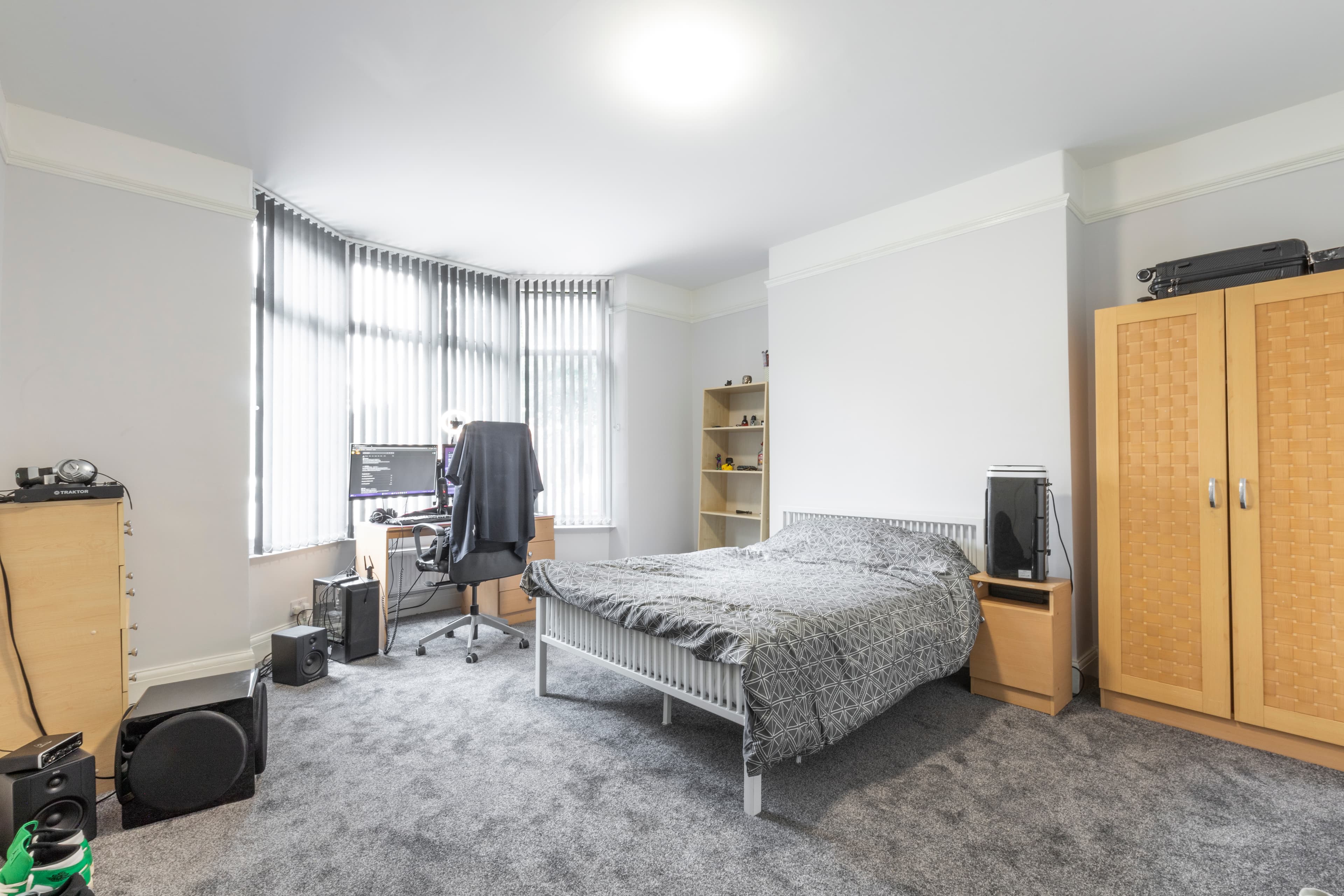 6 Bed House - Beresford Avenue thumbnail 10