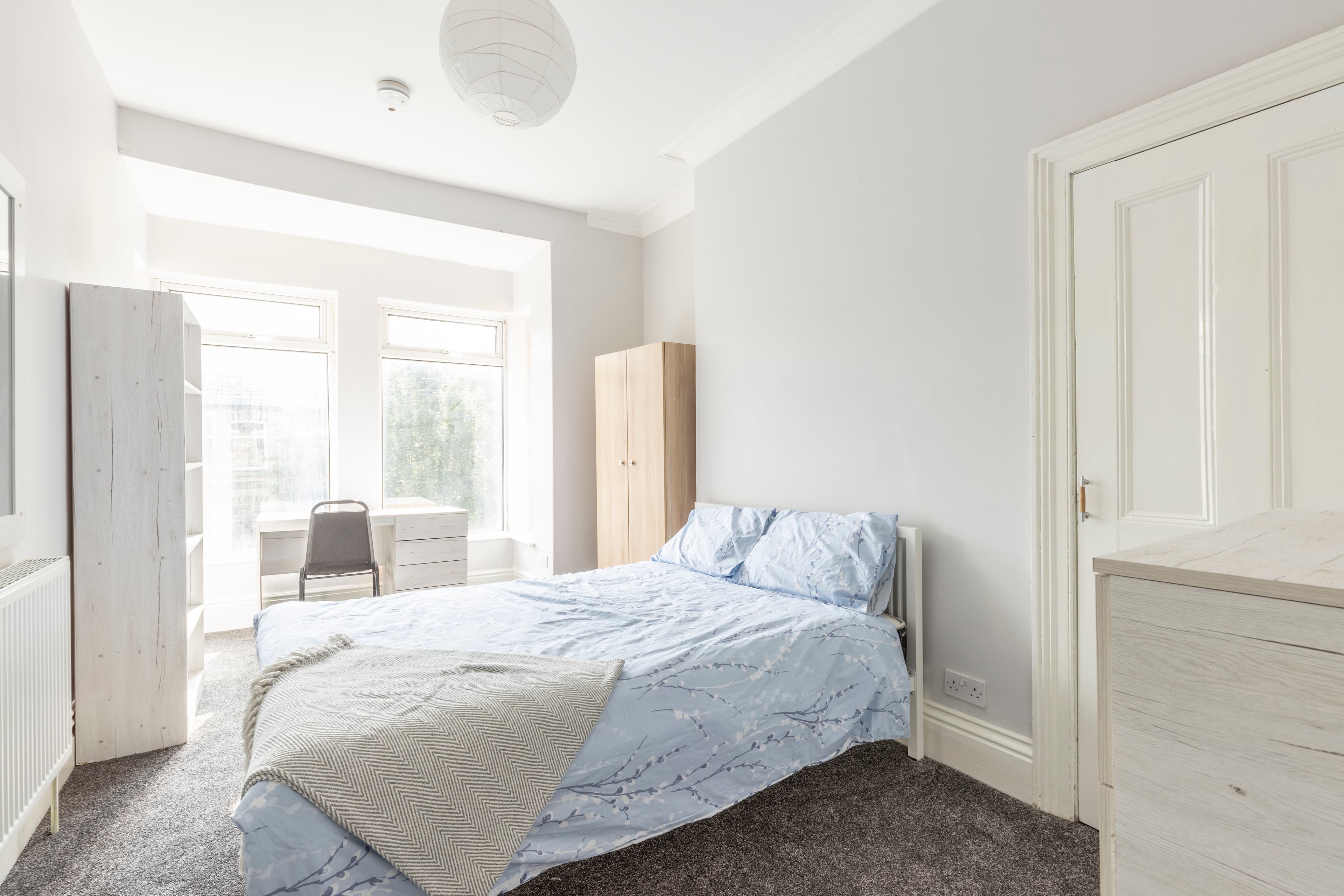 5 Bed House - Beresford Avenue thumbnail 8