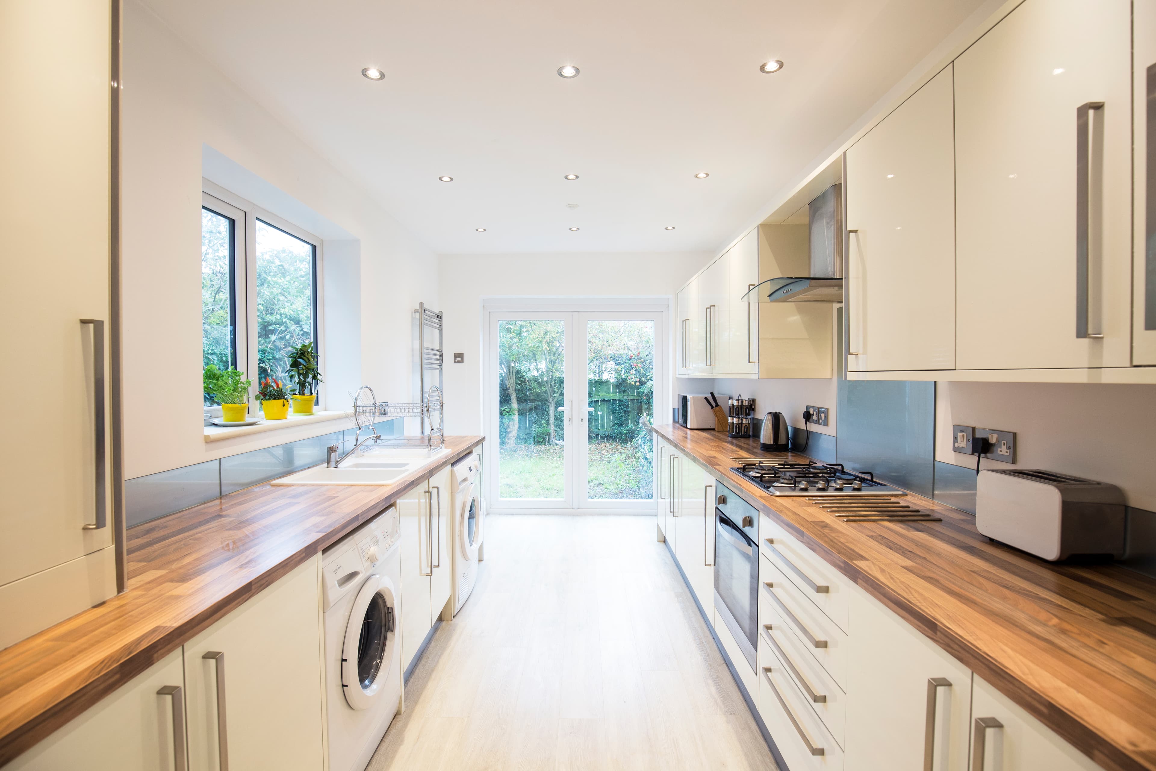 4 Bed House - Heathcote Street photo 1