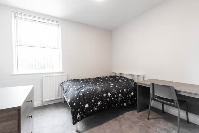 5 Bed House - Heathcote Street thumbnail 11