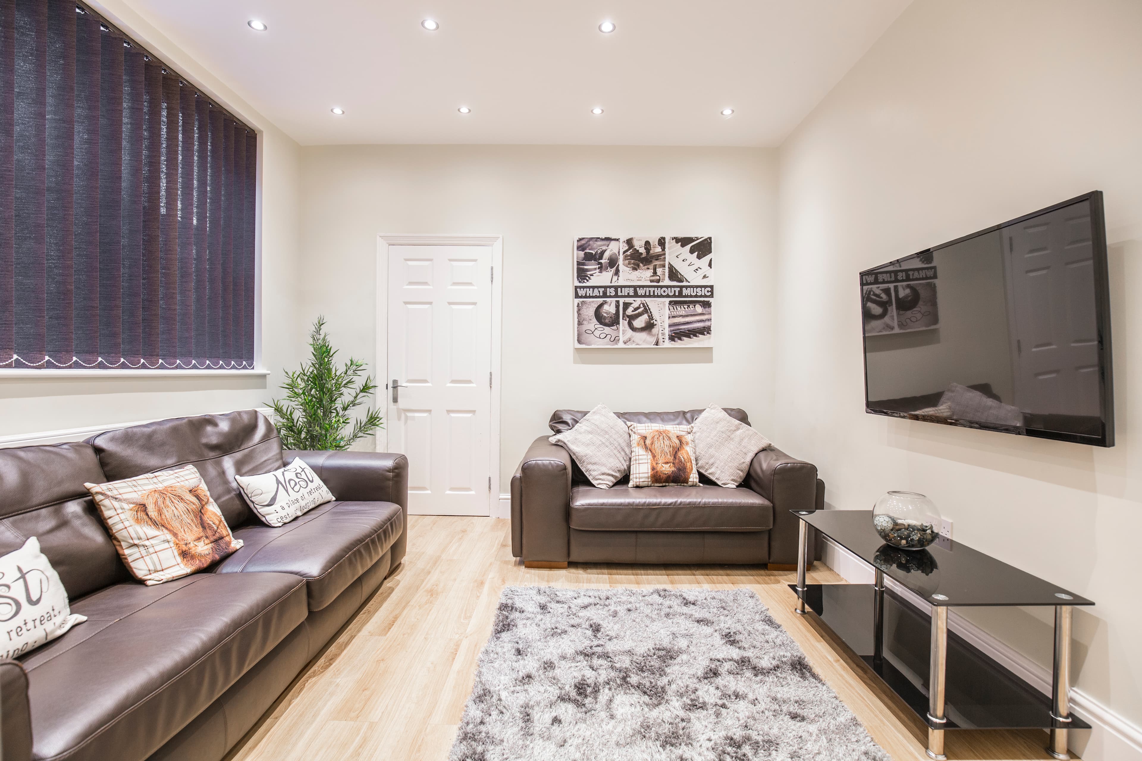 5 Bed House - Heathcote Street thumbnail 3