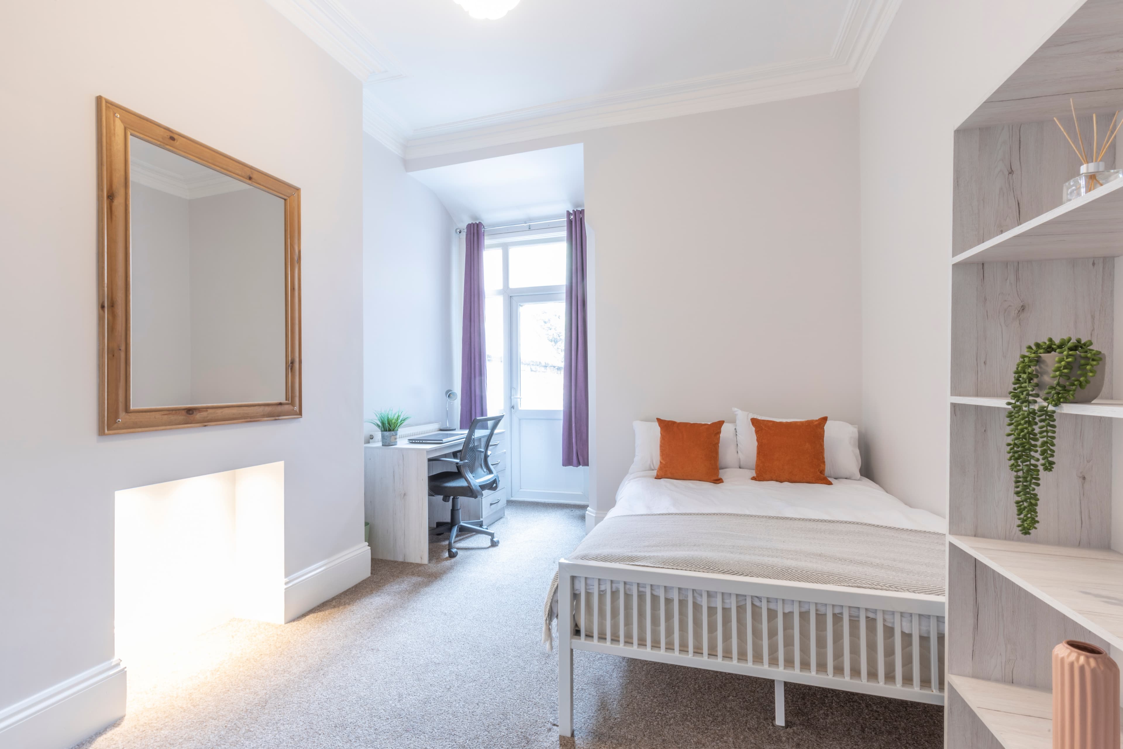 5 Bed House - Heathcote Street thumbnail 4