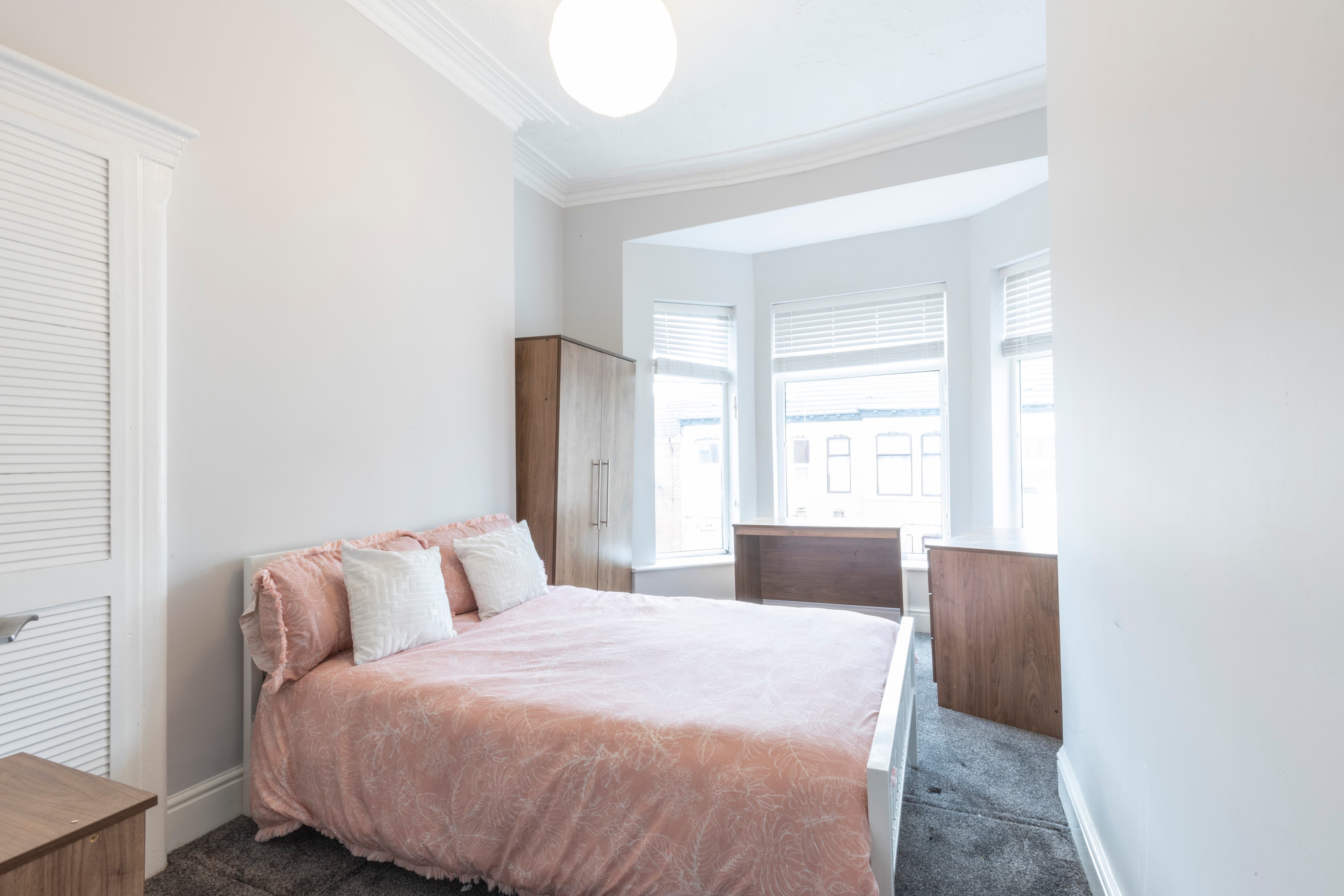 5 Bed House - Heathcote Street thumbnail 8