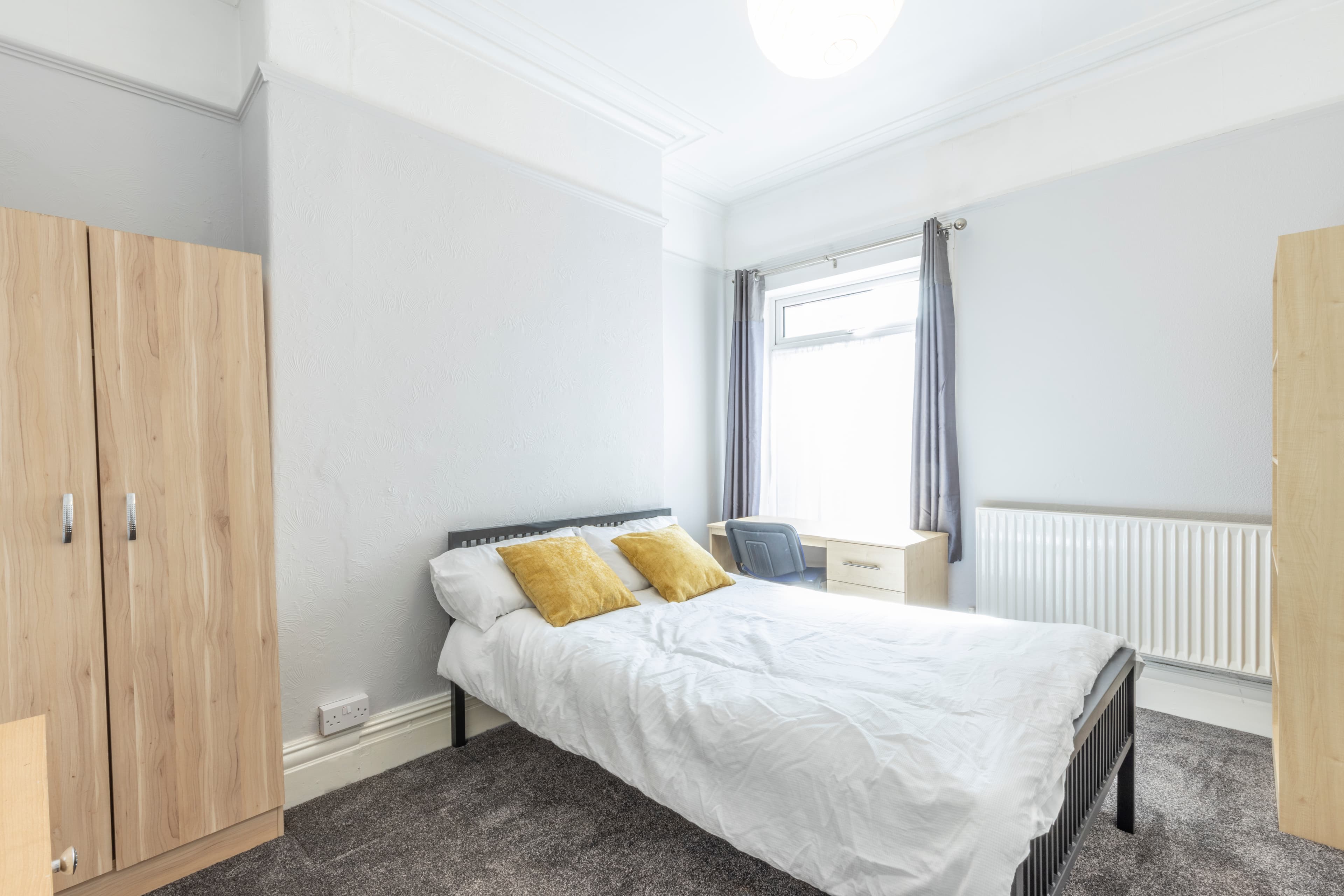 5 Bed House - Heathcote Street thumbnail 4