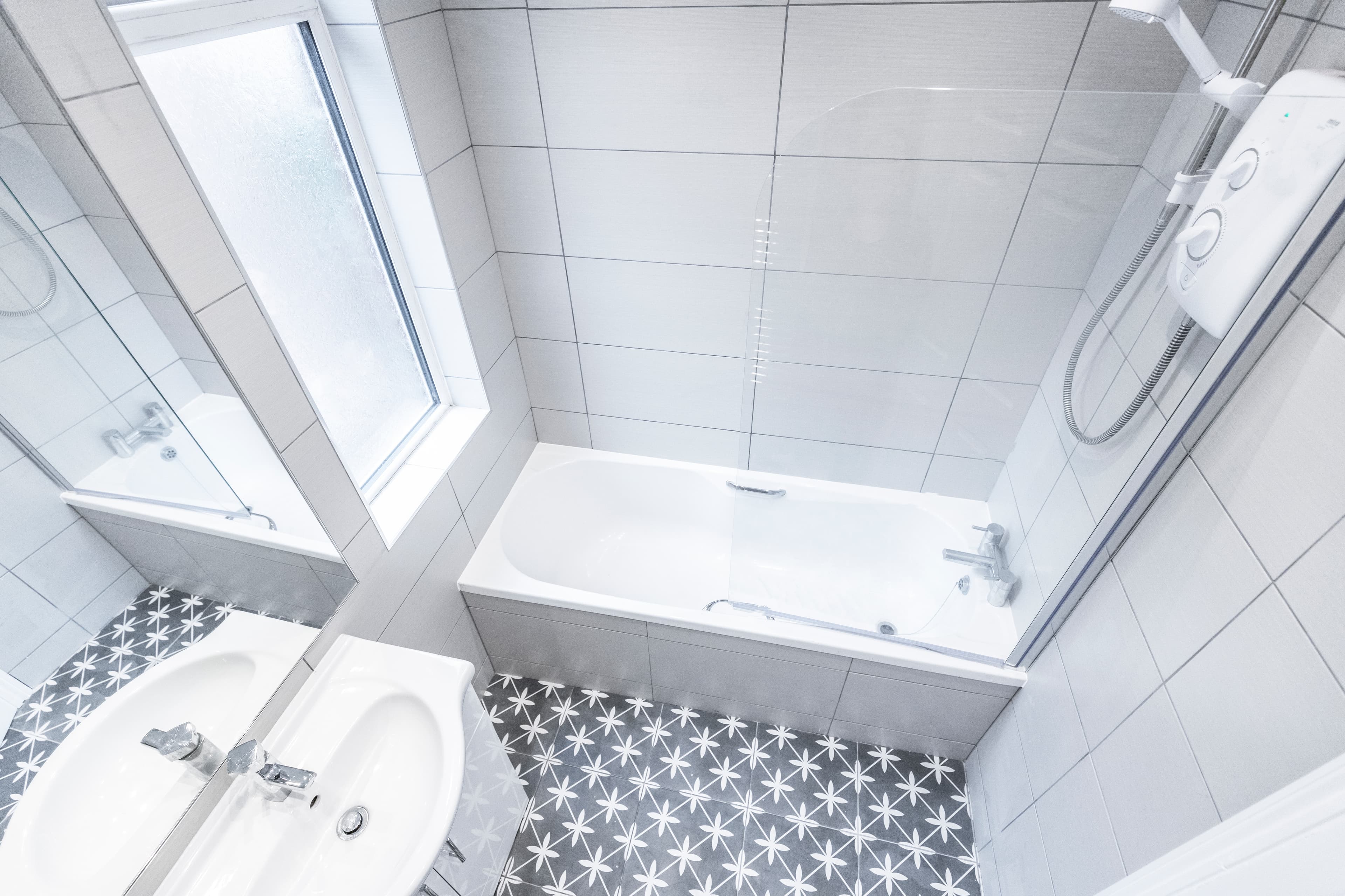 5 Bed House - Heathcote Street thumbnail 5