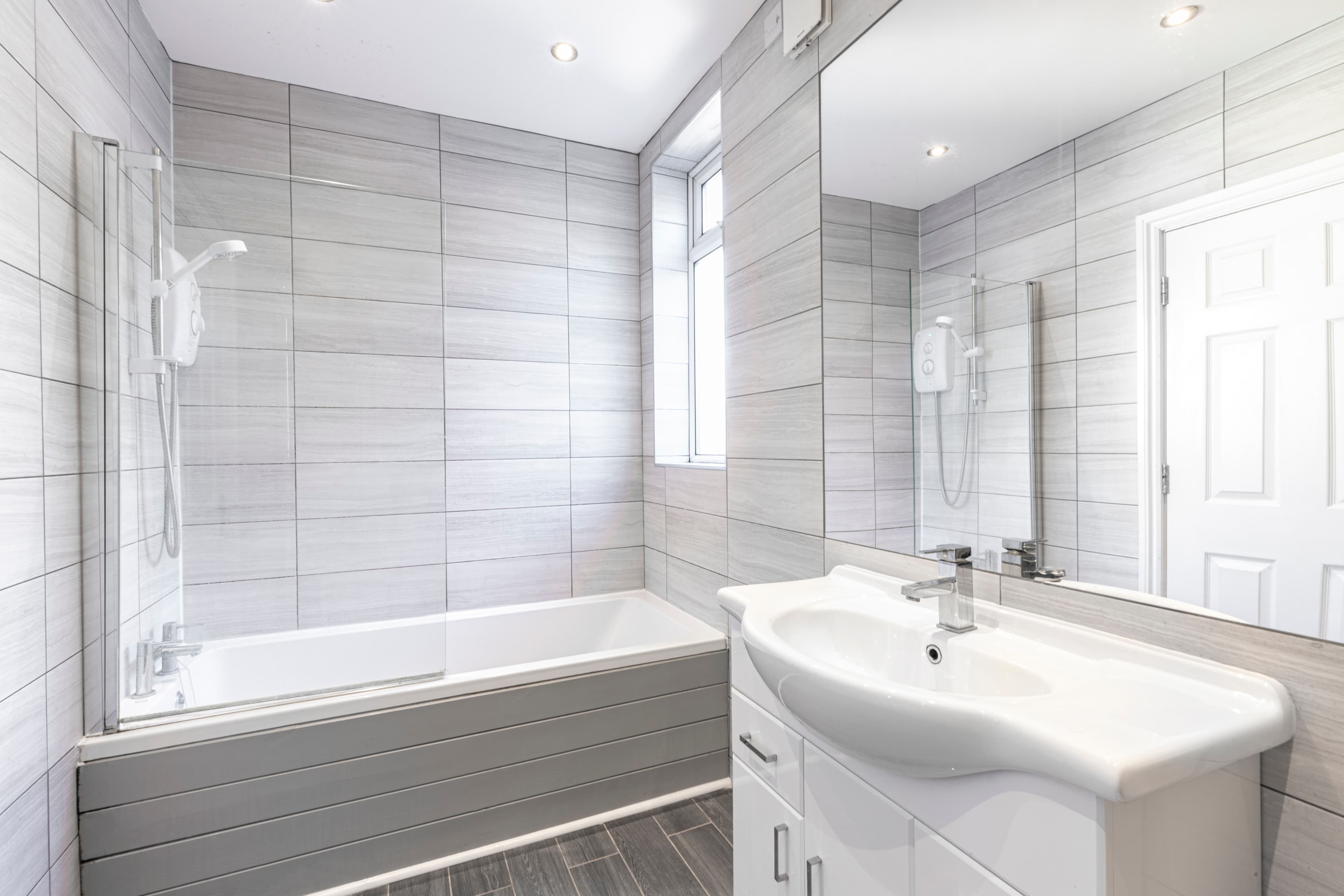 5 Bed House - Heathcote Street thumbnail 9