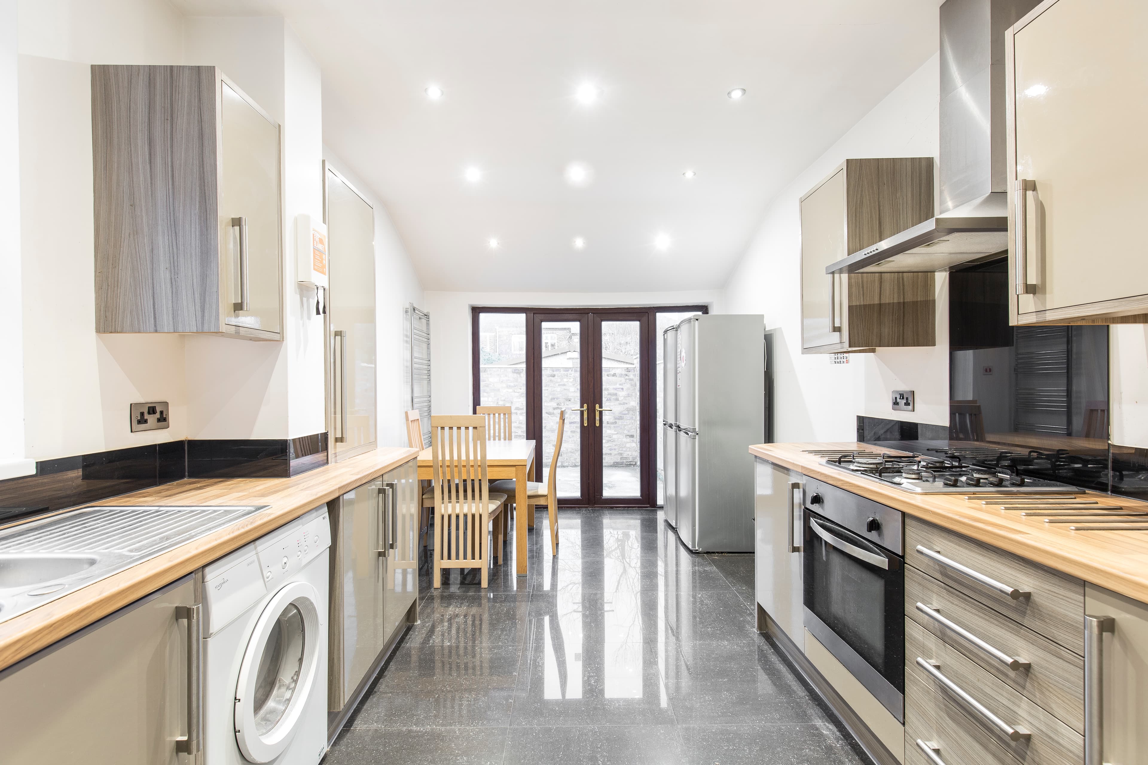 5 Bed House - Heathcote Street photo 1