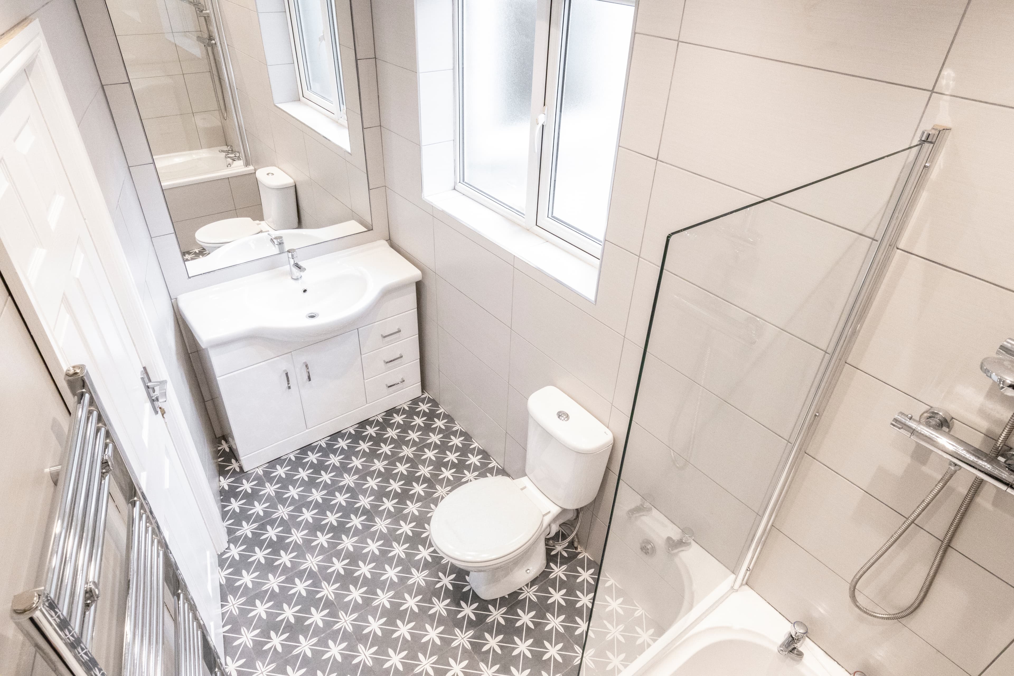 5 Bed House - Heathcote Street thumbnail 6