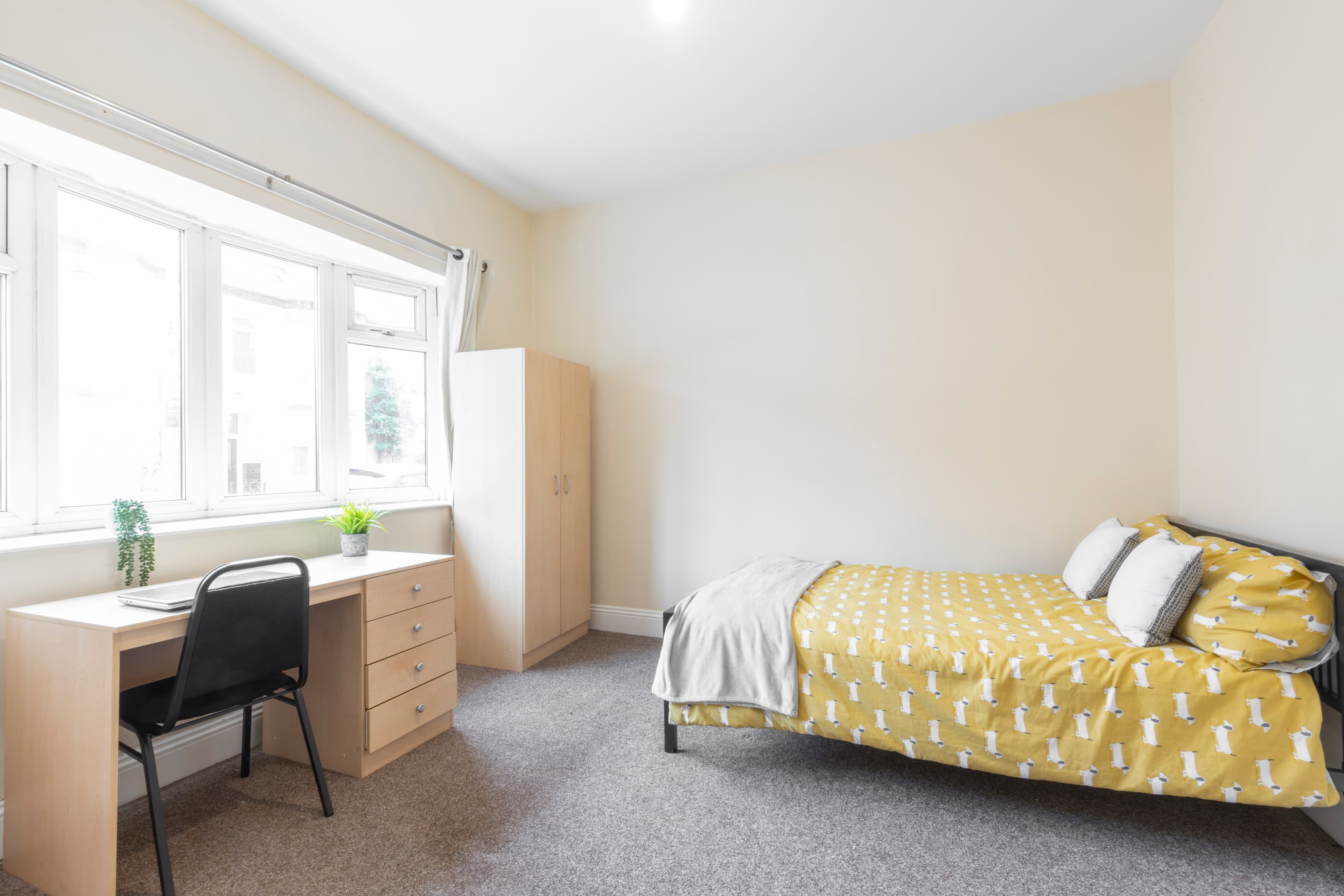 5 Bed House - Heathcote Street thumbnail 7