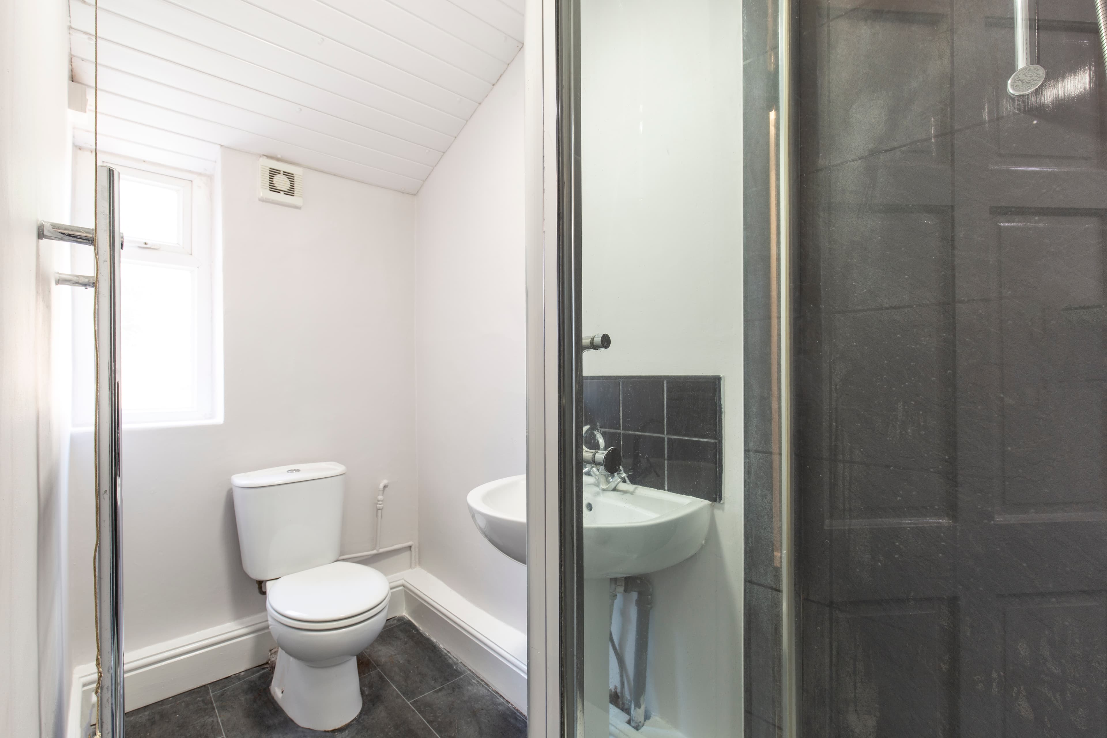 6 Bed House - Heathcote Street thumbnail 10