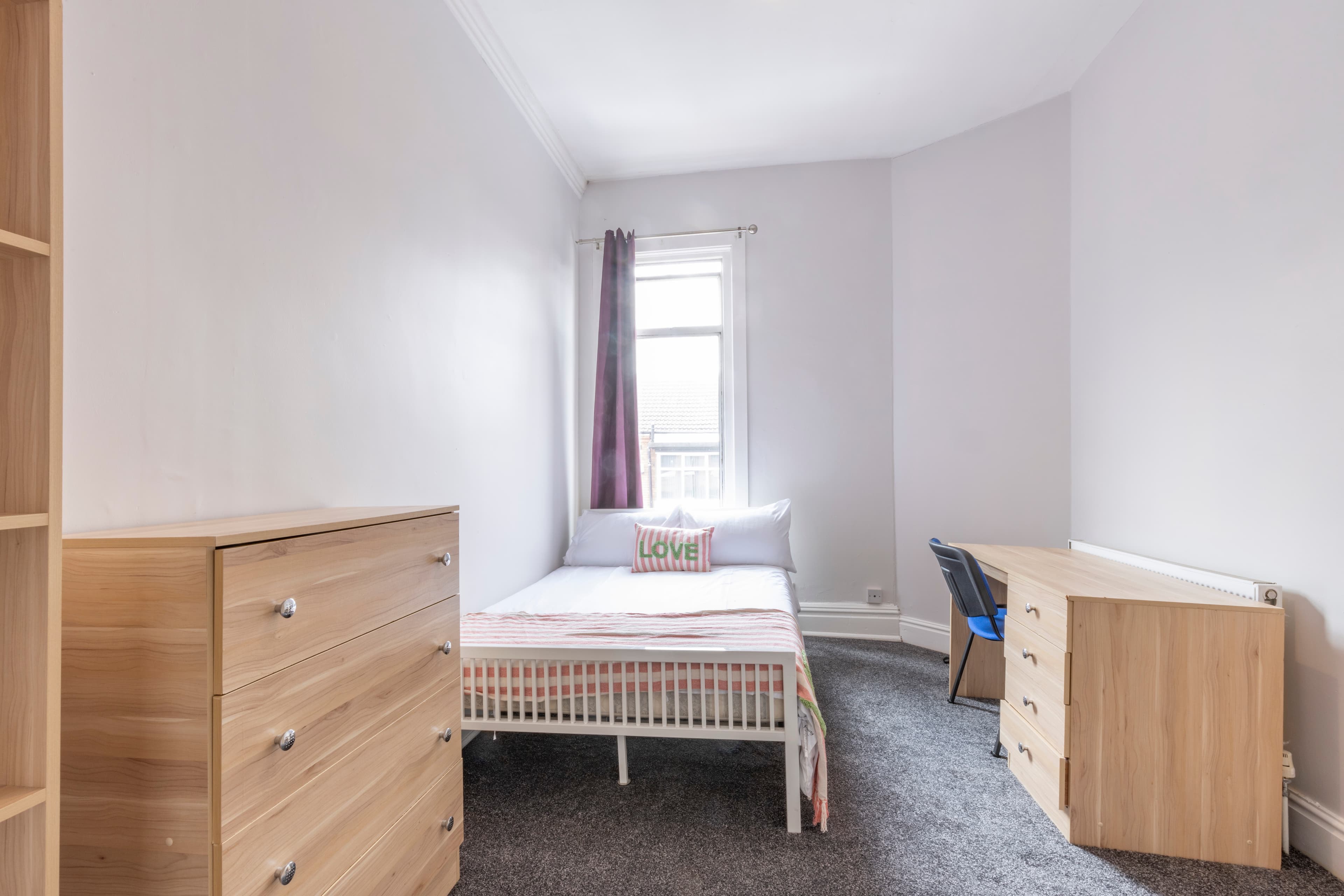 6 Bed House - Heathcote Street thumbnail 7