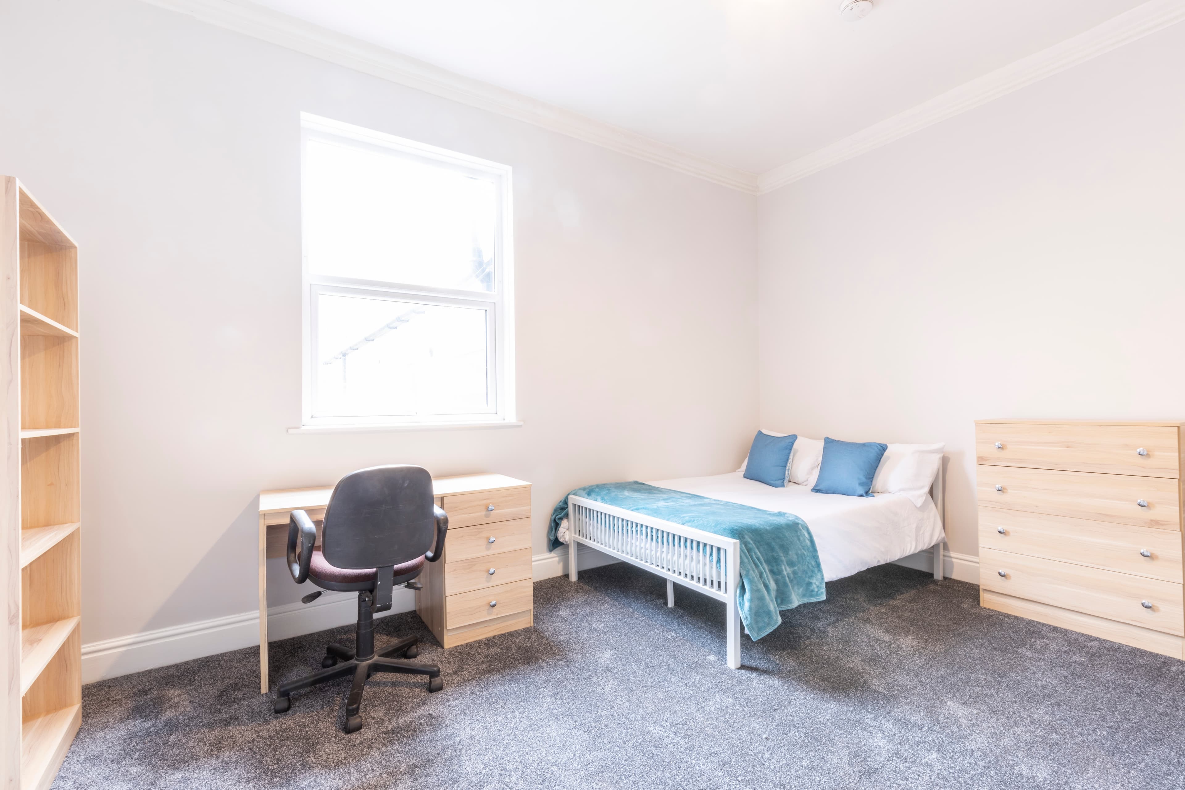 6 Bed House - Heathcote Street thumbnail 9