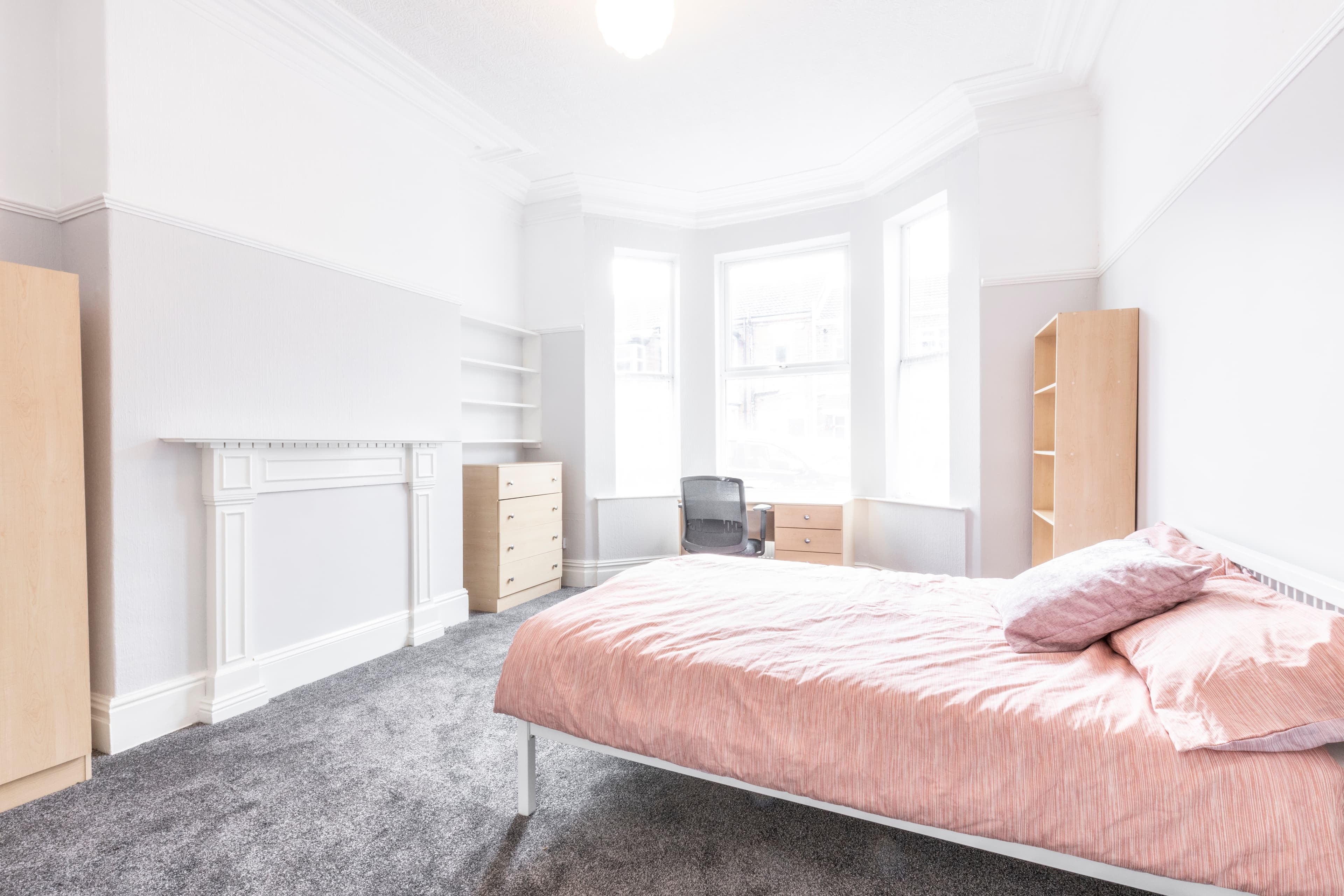 6 Bed House - Heathcote Street thumbnail 3